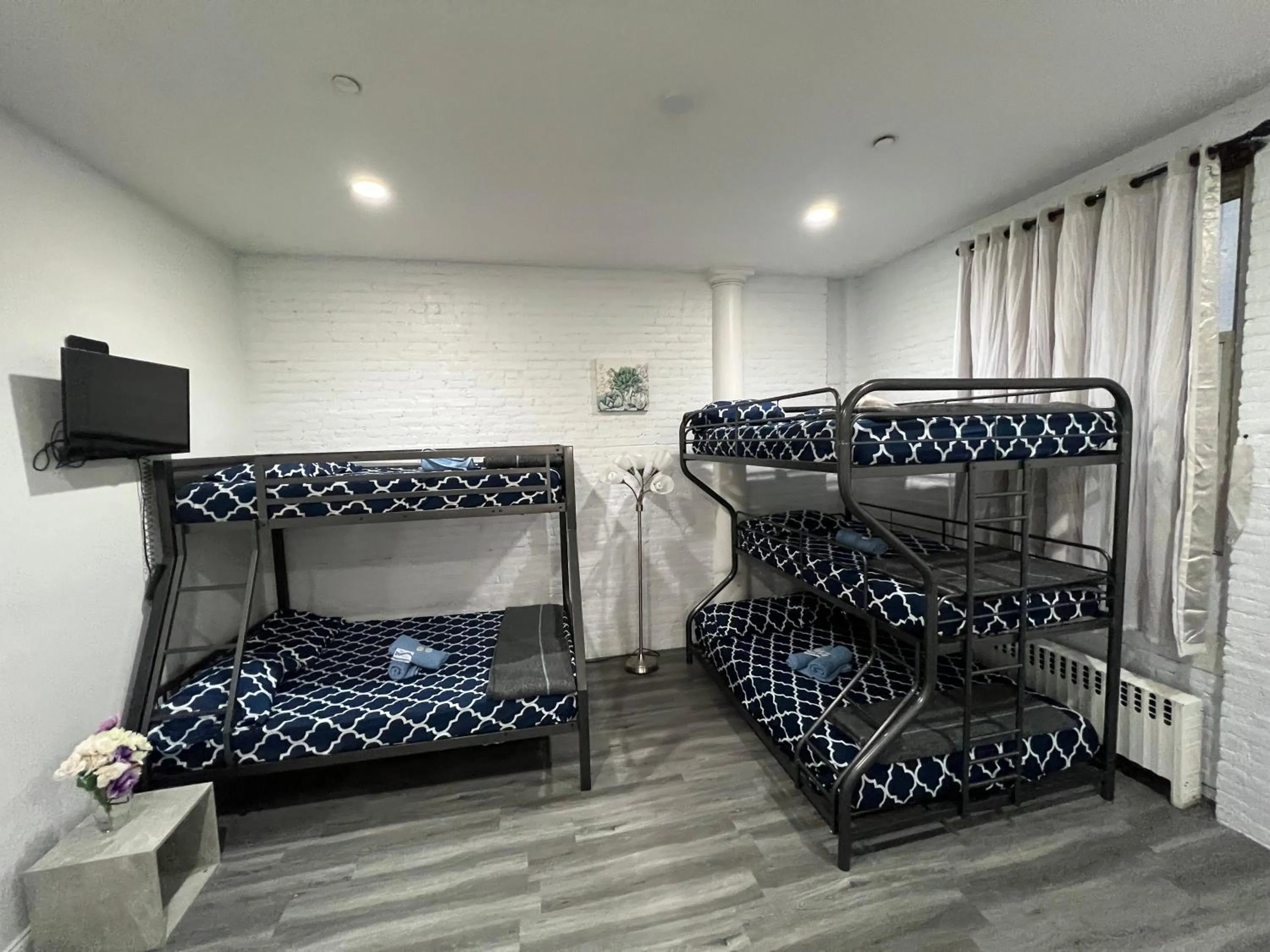 Bed in 31 Street Broadway Hotel