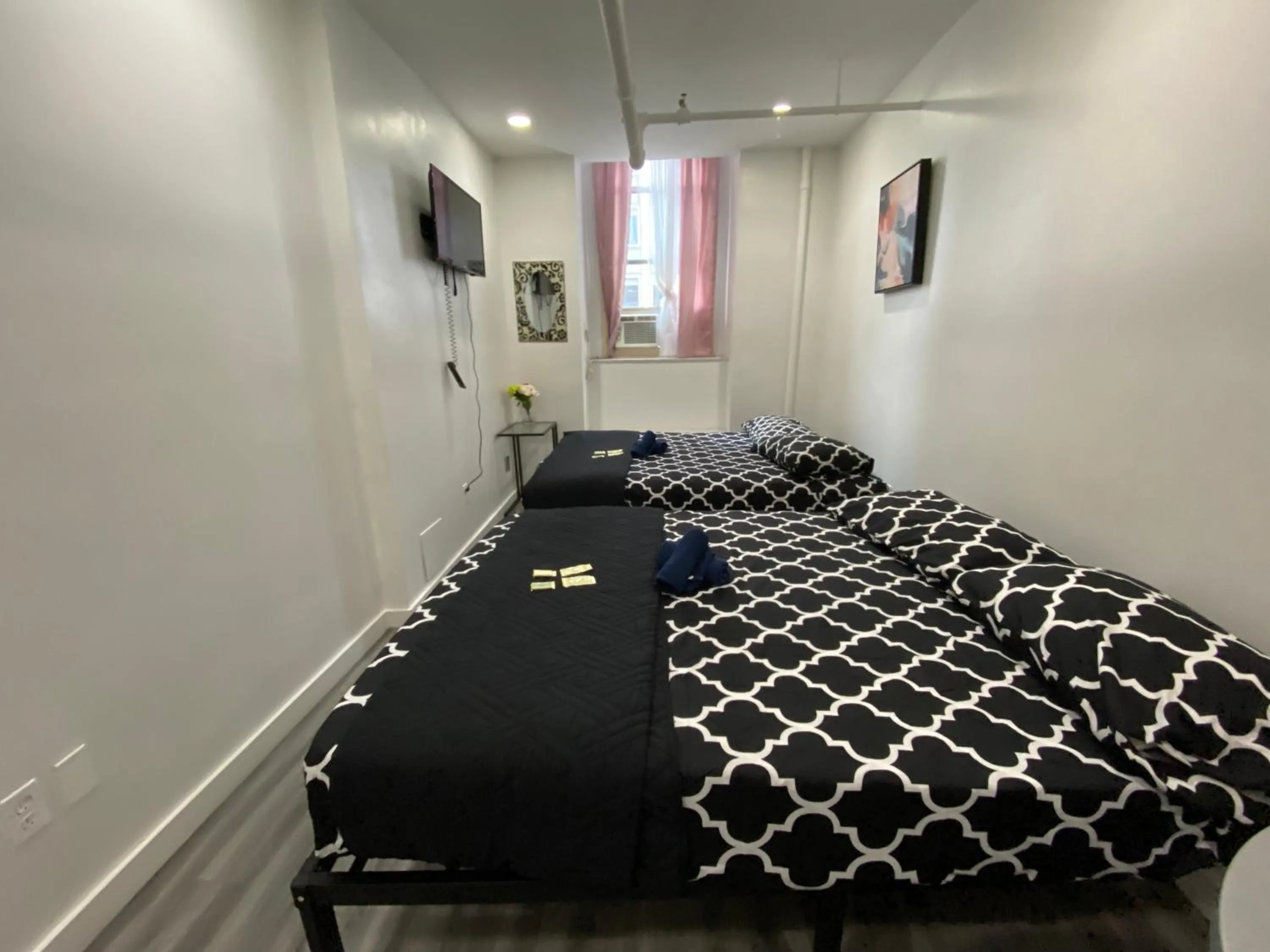 Bed in 31 Street Broadway Hotel