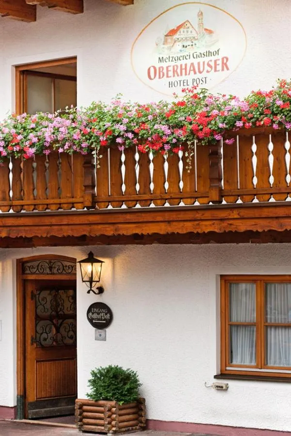 Facade/entrance in Metzgerei Gasthof Oberhauser - Hotel zur Post