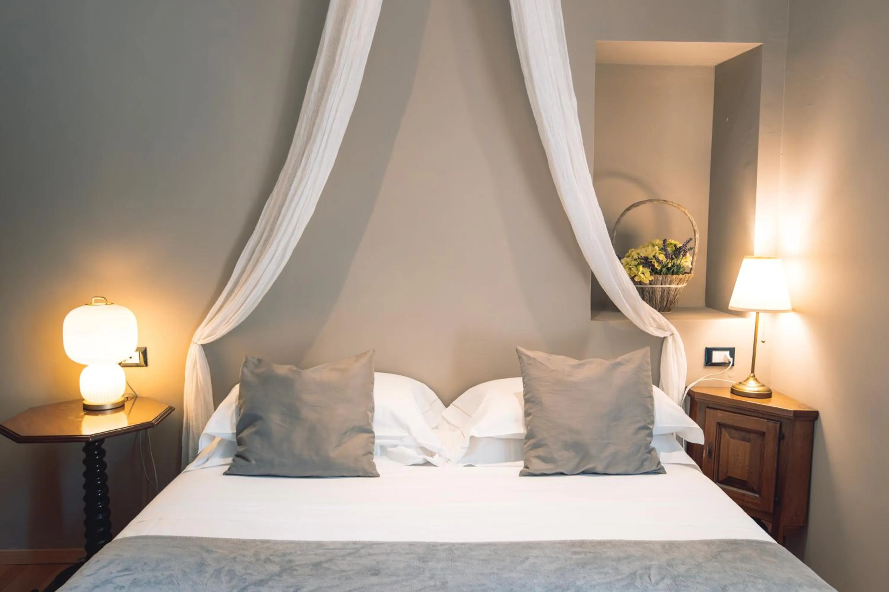 Bed in Villa Mimosa au Lac - Estella Hotels Italia