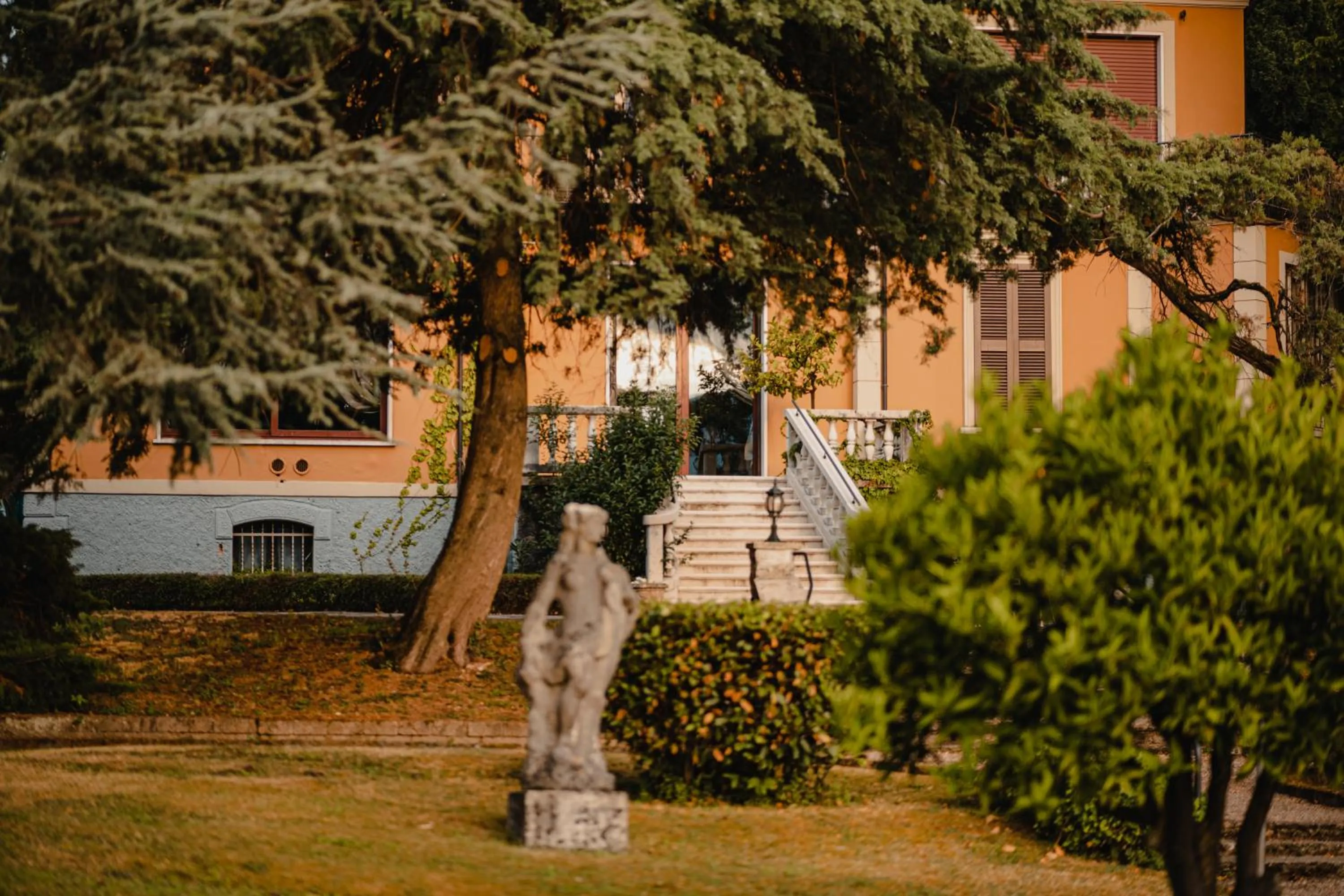 Property building in Villa Mimosa au Lac - Estella Hotels Italia