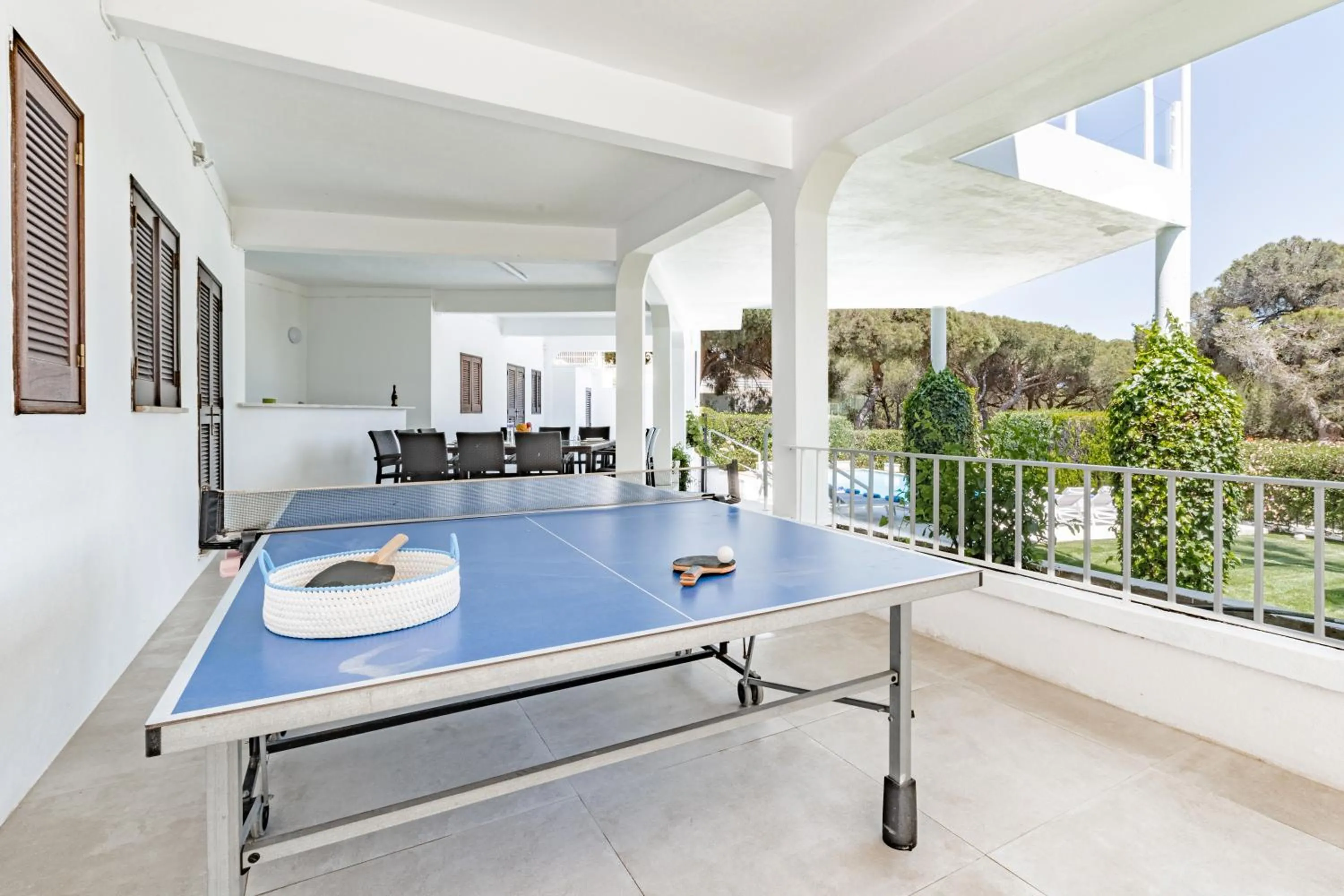 Table tennis in Vila Hibisco by Garvetur