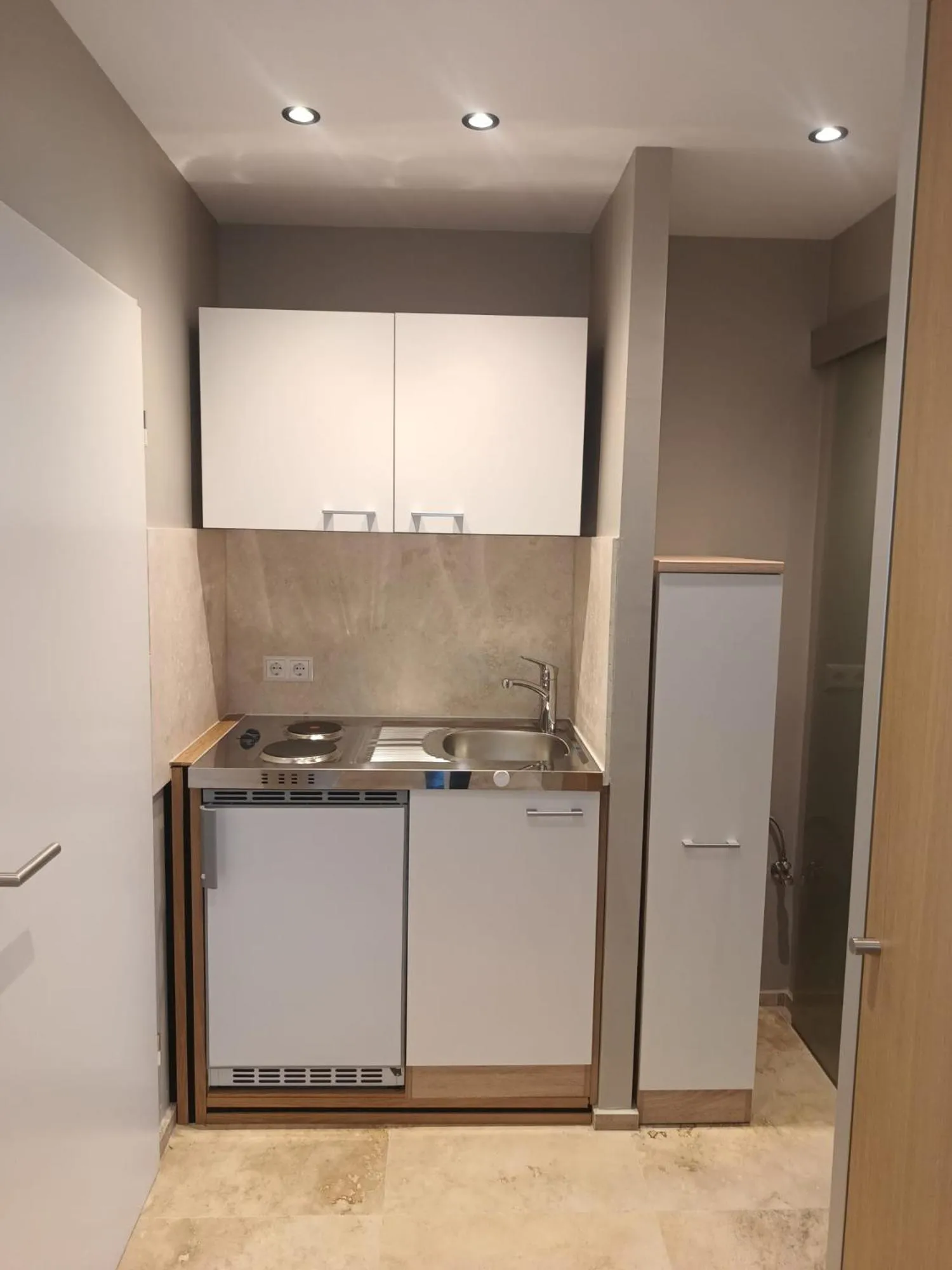 Kitchen or kitchenette in Maxhotel