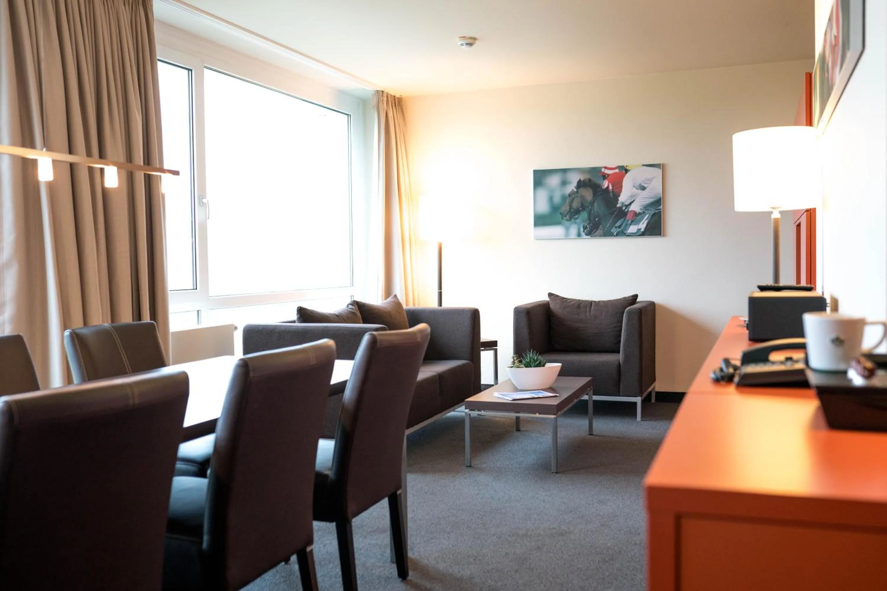 Living room in ATLANTIC Hotel Galopprennbahn