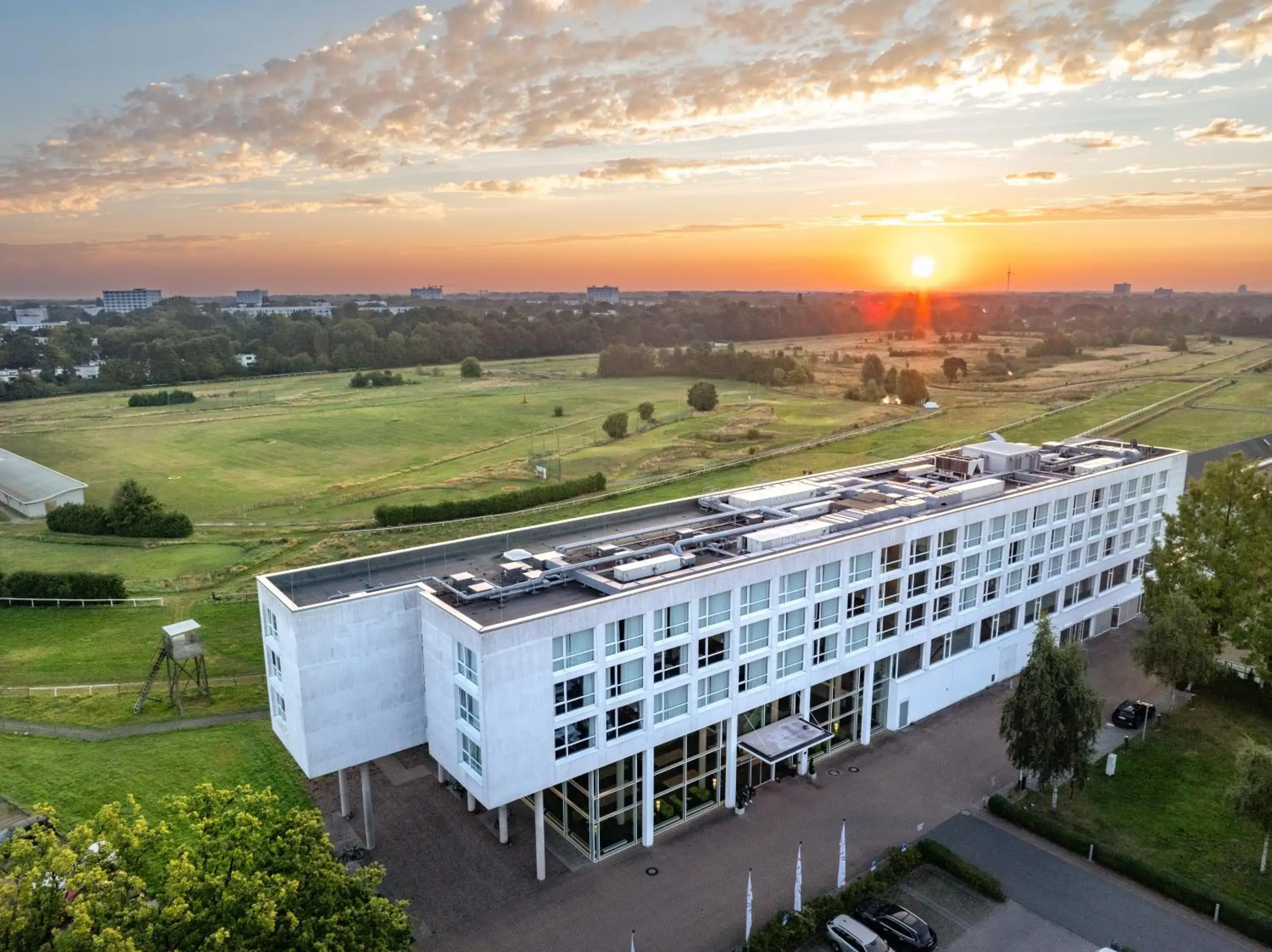 Property building in ATLANTIC Hotel Galopprennbahn Property building in ATLANTIC Hotel Galopprennbahn