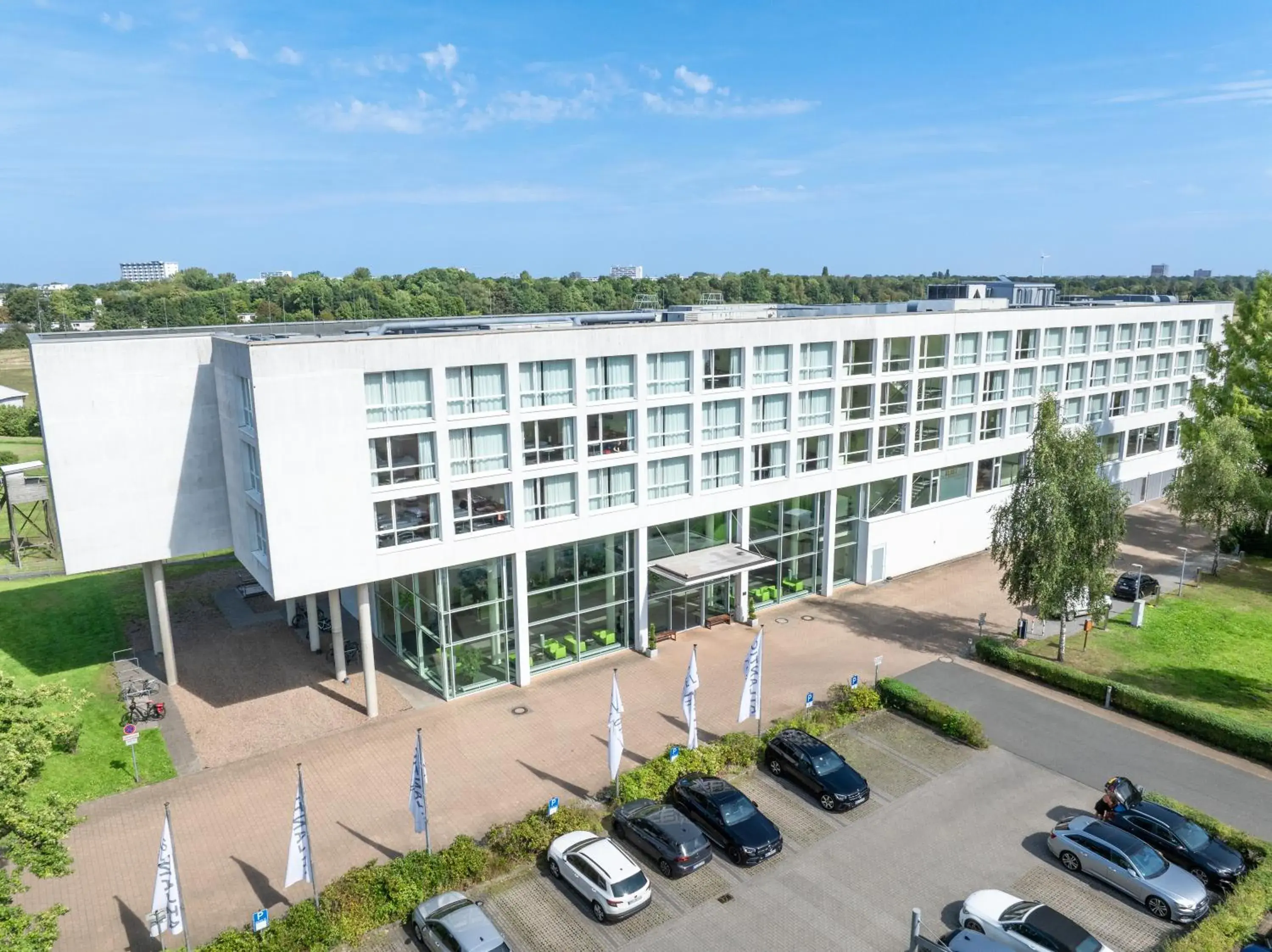 Property building in ATLANTIC Hotel Galopprennbahn Property building in ATLANTIC Hotel Galopprennbahn