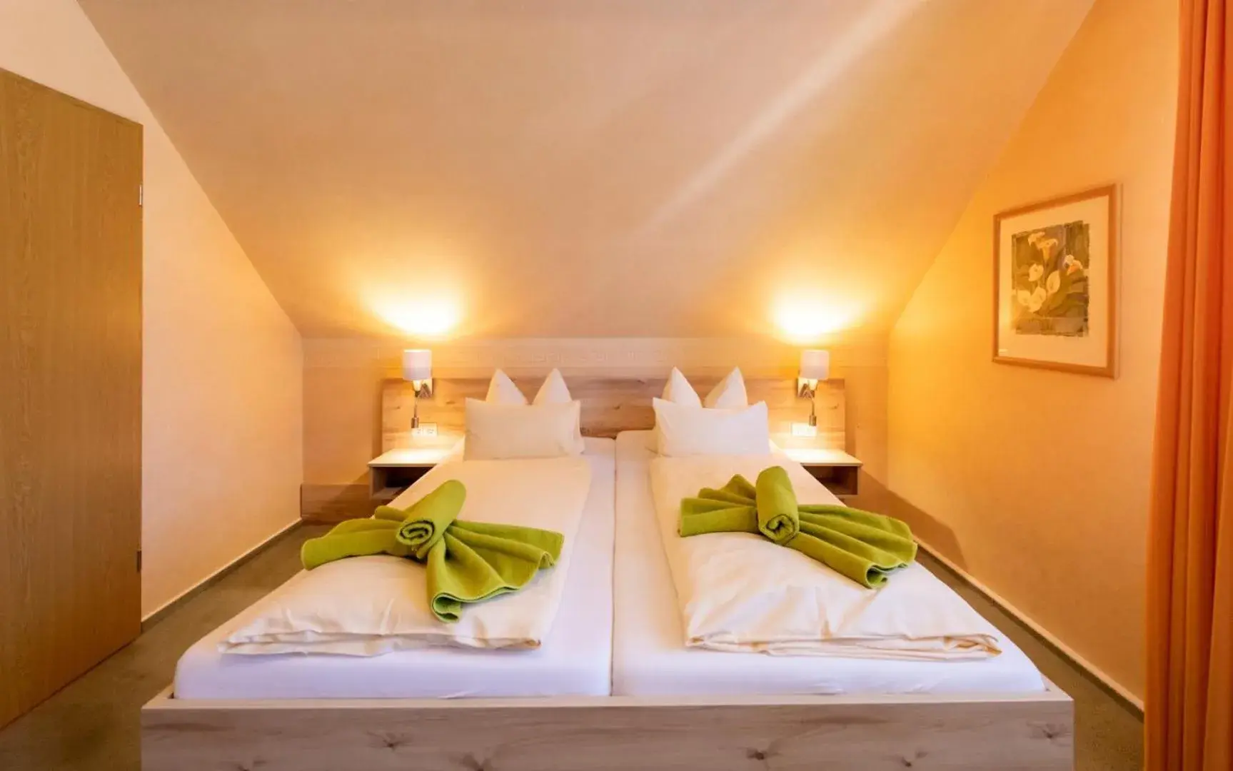 Large Double Room - single occupancy in Hotel Zum Steinhof Large Double Room - single occupancy in Hotel Zum Steinhof