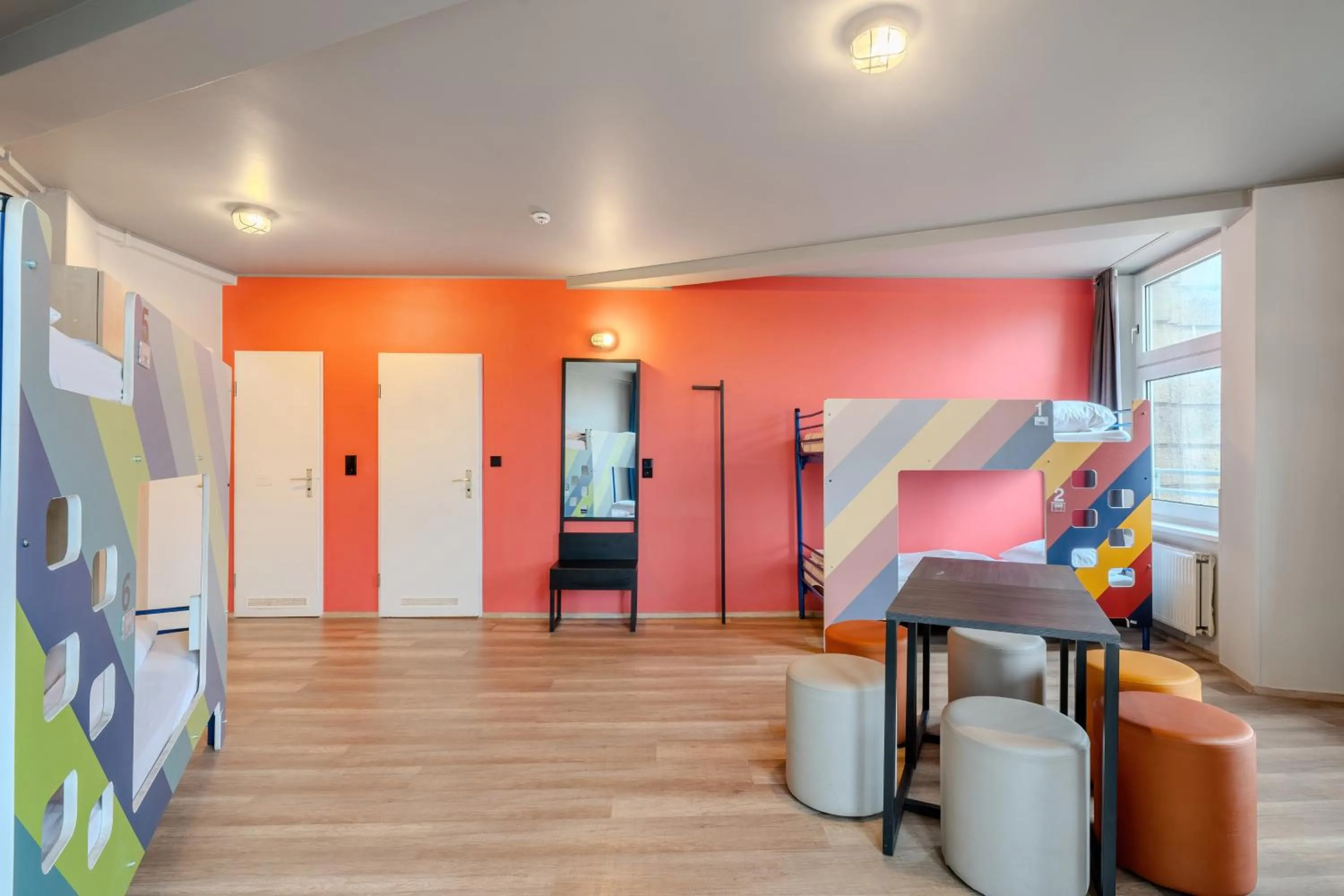 bunk bed in a&o Hamburg Hauptbahnhof