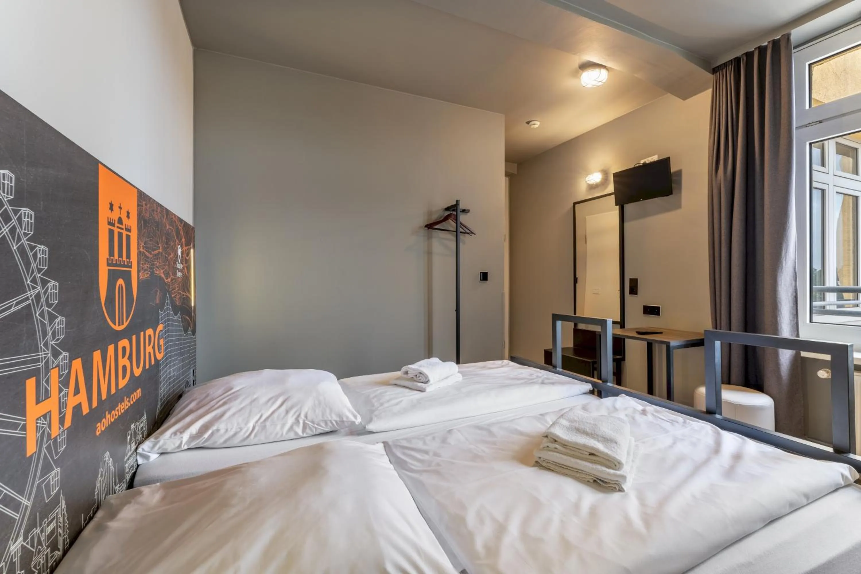 TV and multimedia, Bed in a&o Hamburg Hauptbahnhof