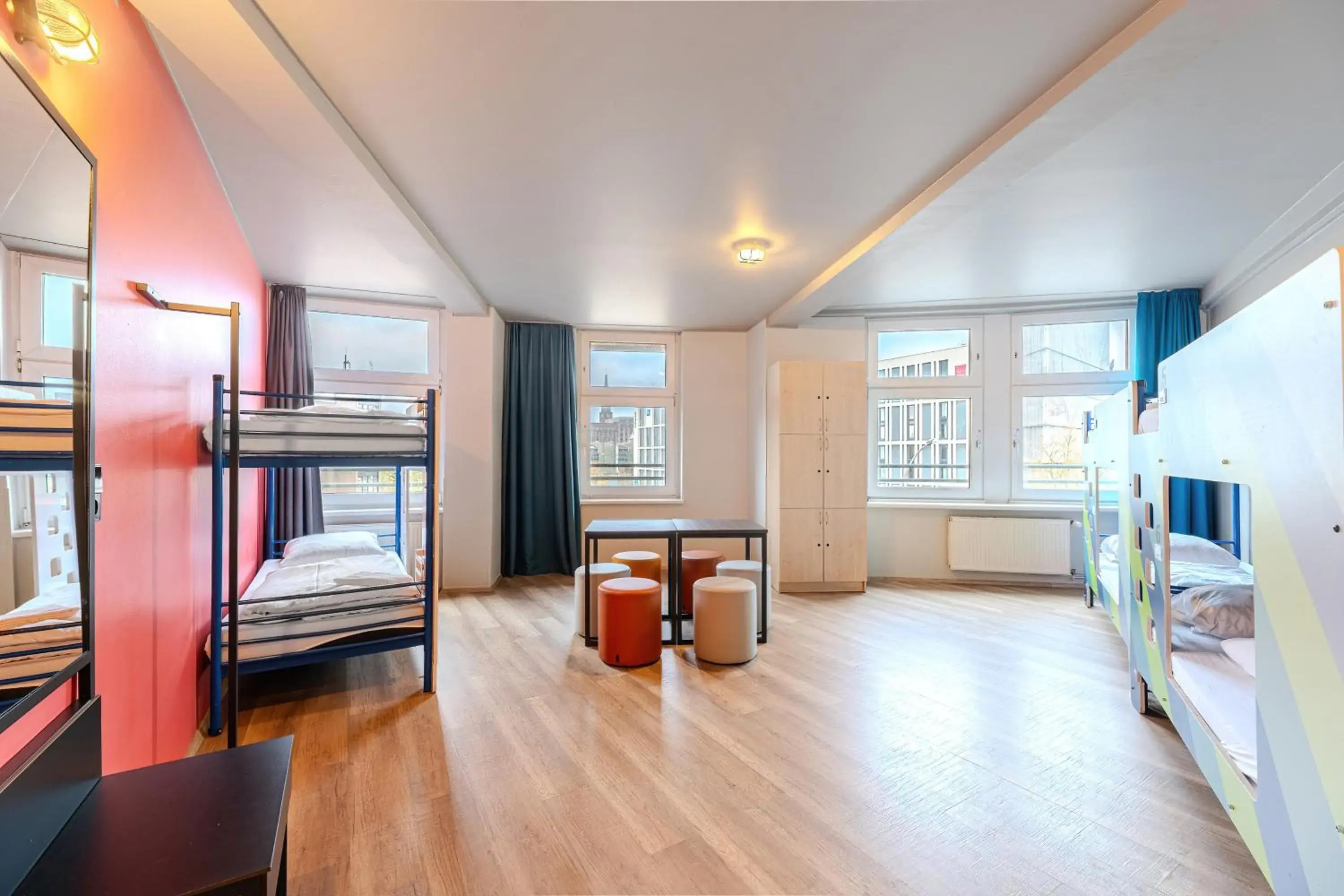 bunk bed, Bed in a&o Hamburg Hauptbahnhof bunk bed, Bed in a&o Hamburg Hauptbahnhof