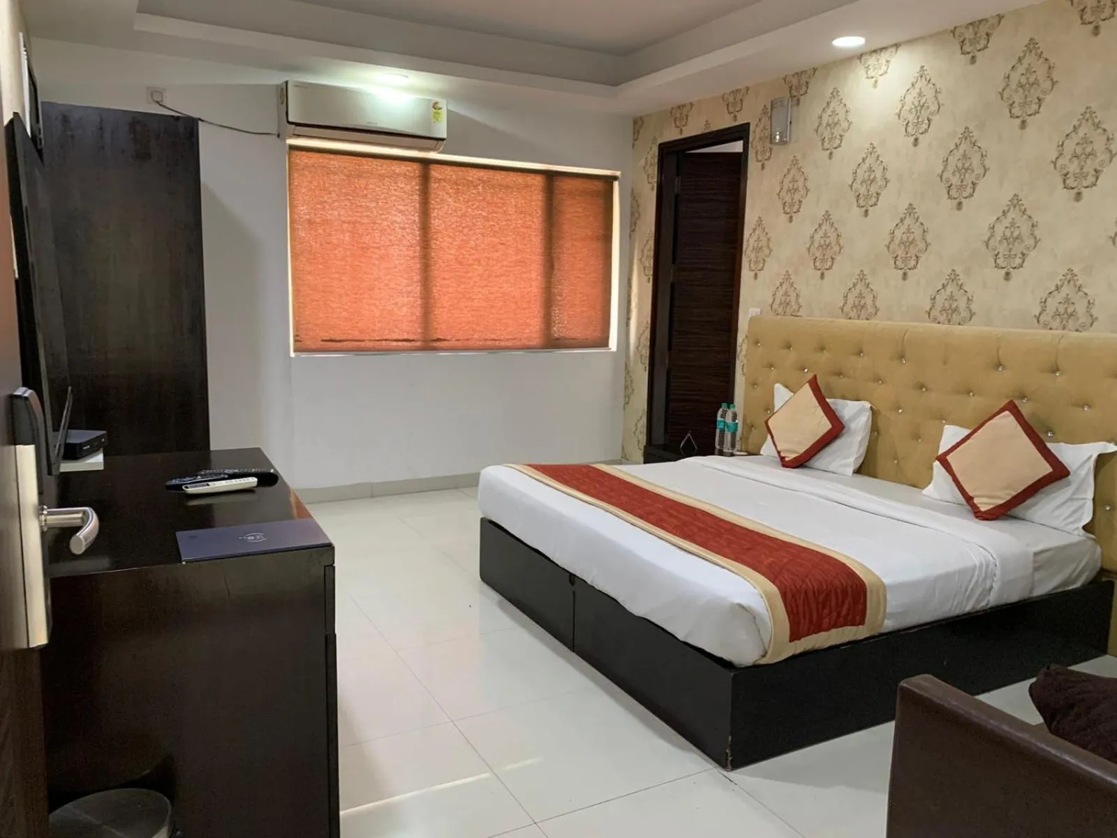 Bed in TDI Club Retreat Kundli