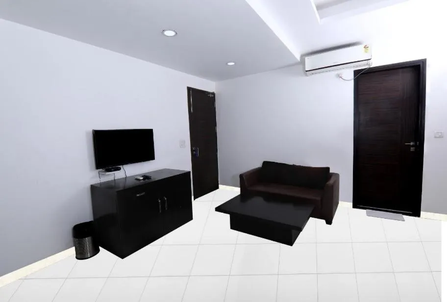 TV and multimedia in TDI Club Retreat Kundli