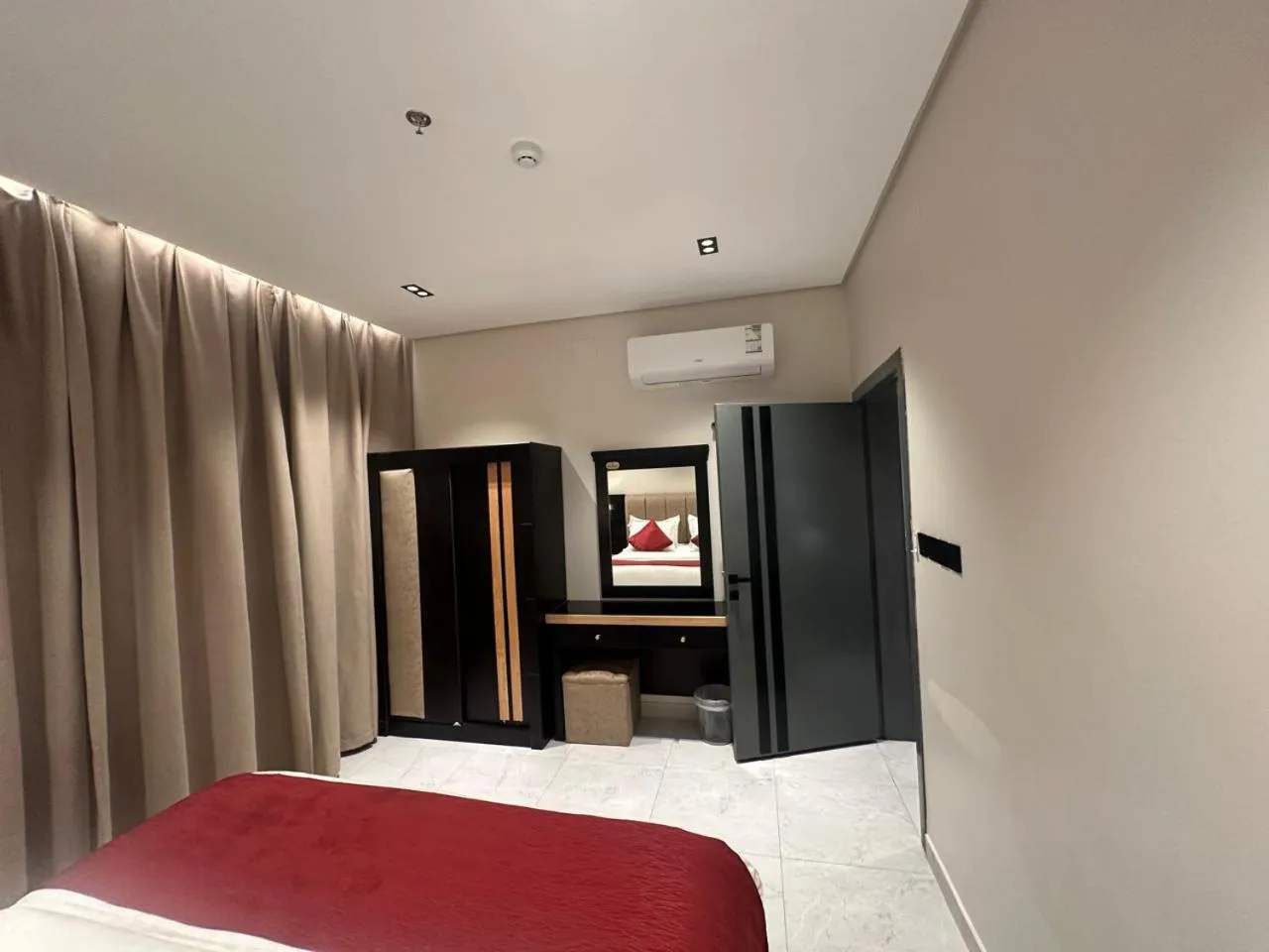 Bedroom, Bed in Golden Galaxies Furnished Units