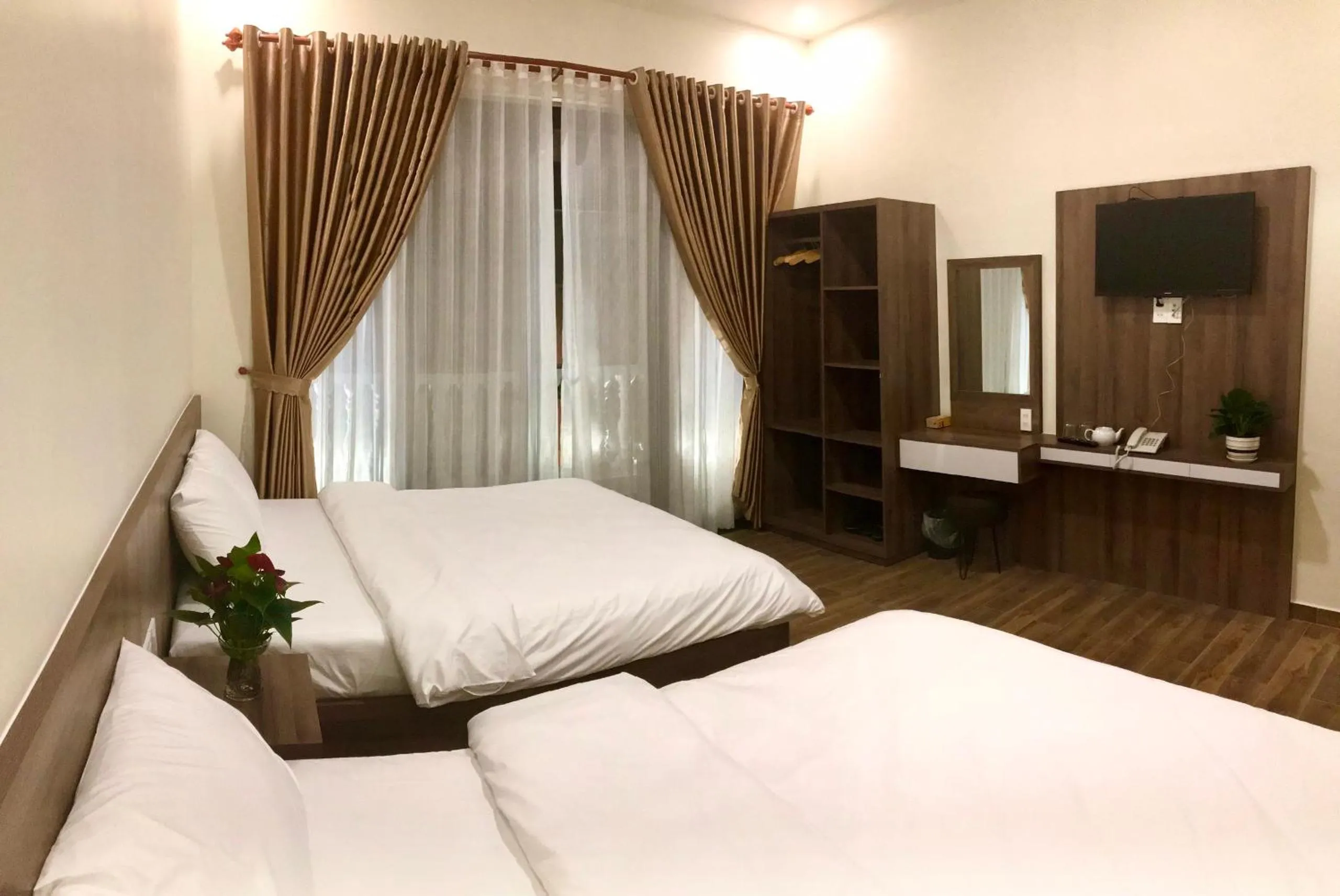 Bedroom in Cozy Hotel