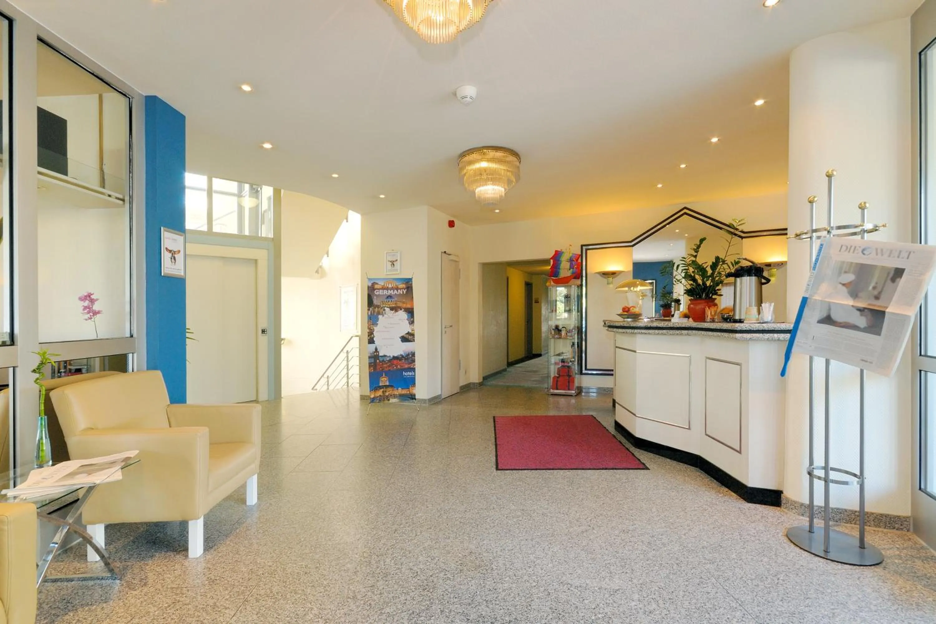 Lobby or reception in Hotel Stuttgart Sindelfingen City by Tulip Inn