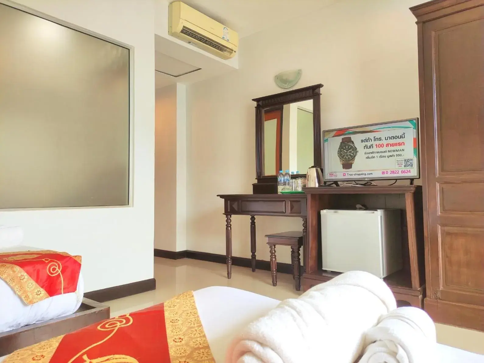 Bed in Garden Phuket Hotel Bed in Garden Phuket Hotel