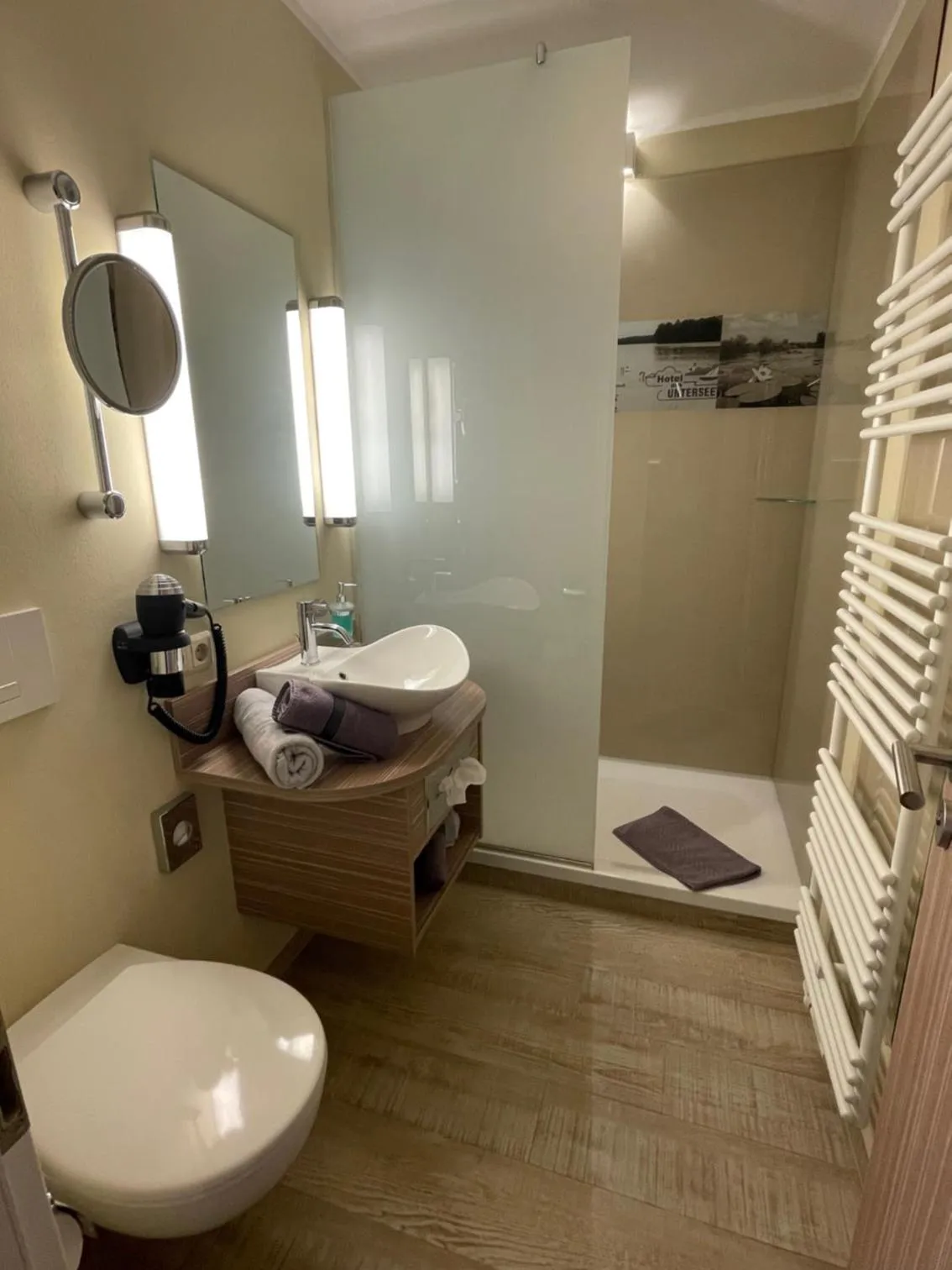 Bathroom in Hotel am Untersee