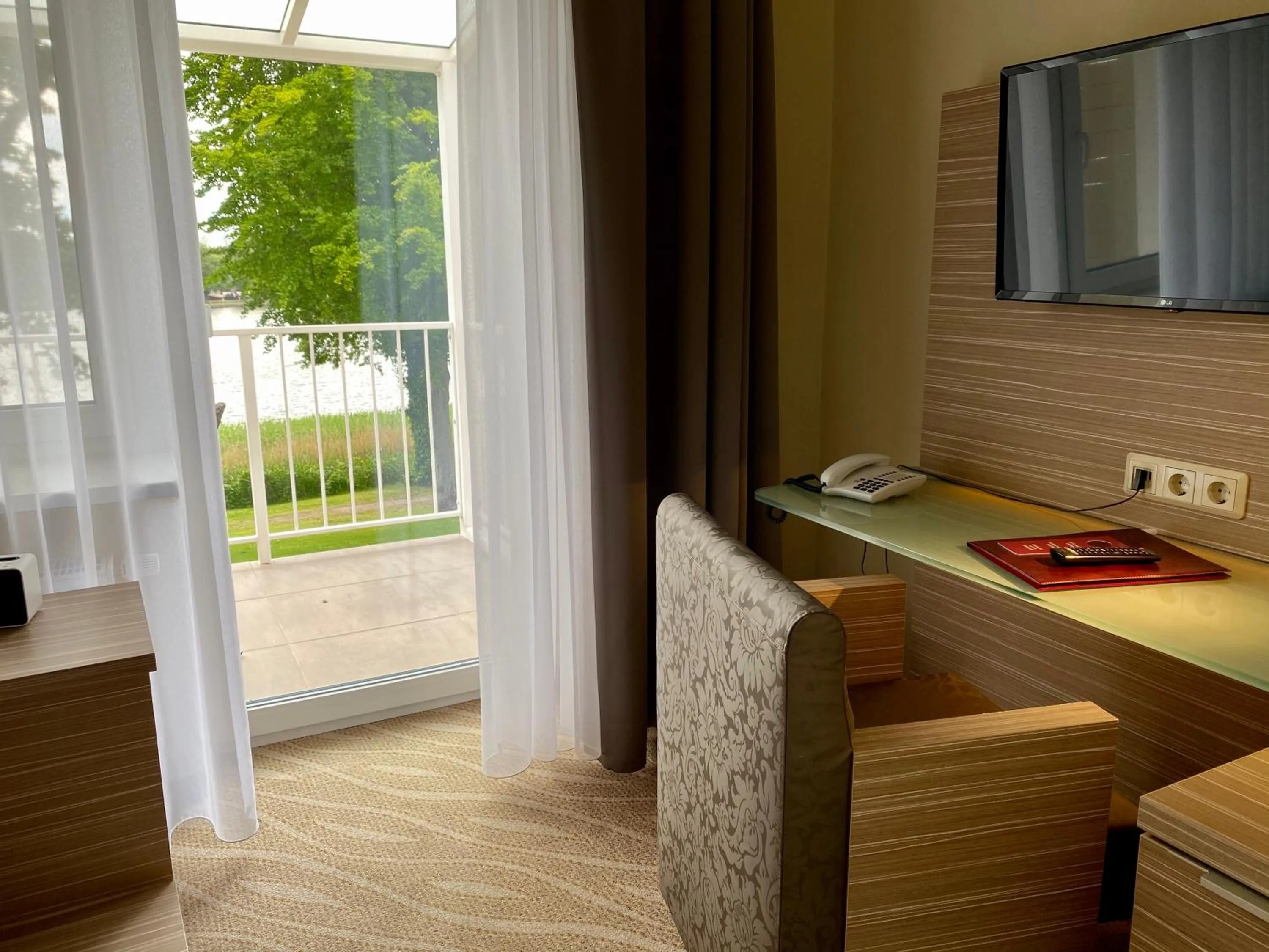 Lake view in Hotel am Untersee