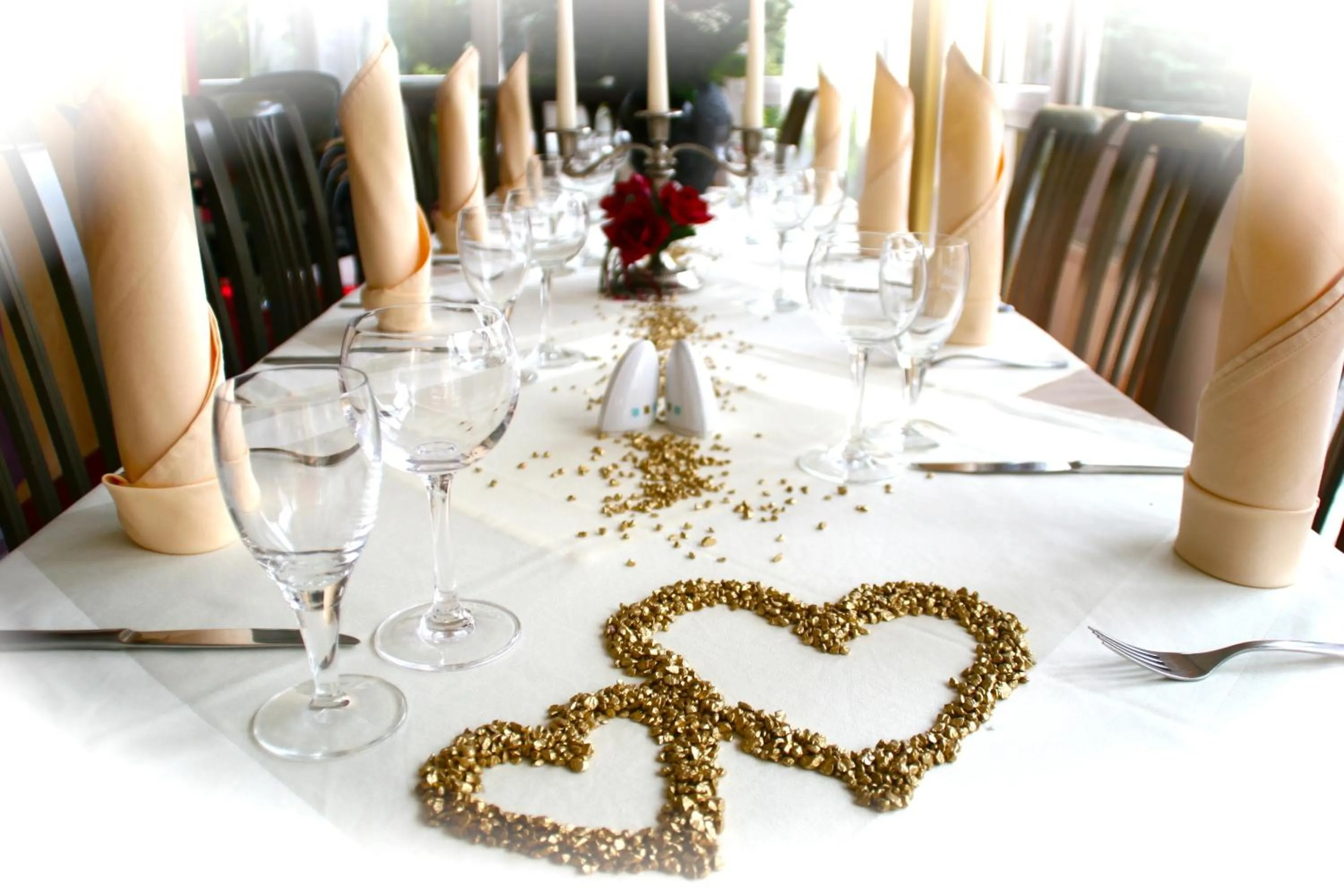 Restaurant/places to eat in Parkhotel Helene