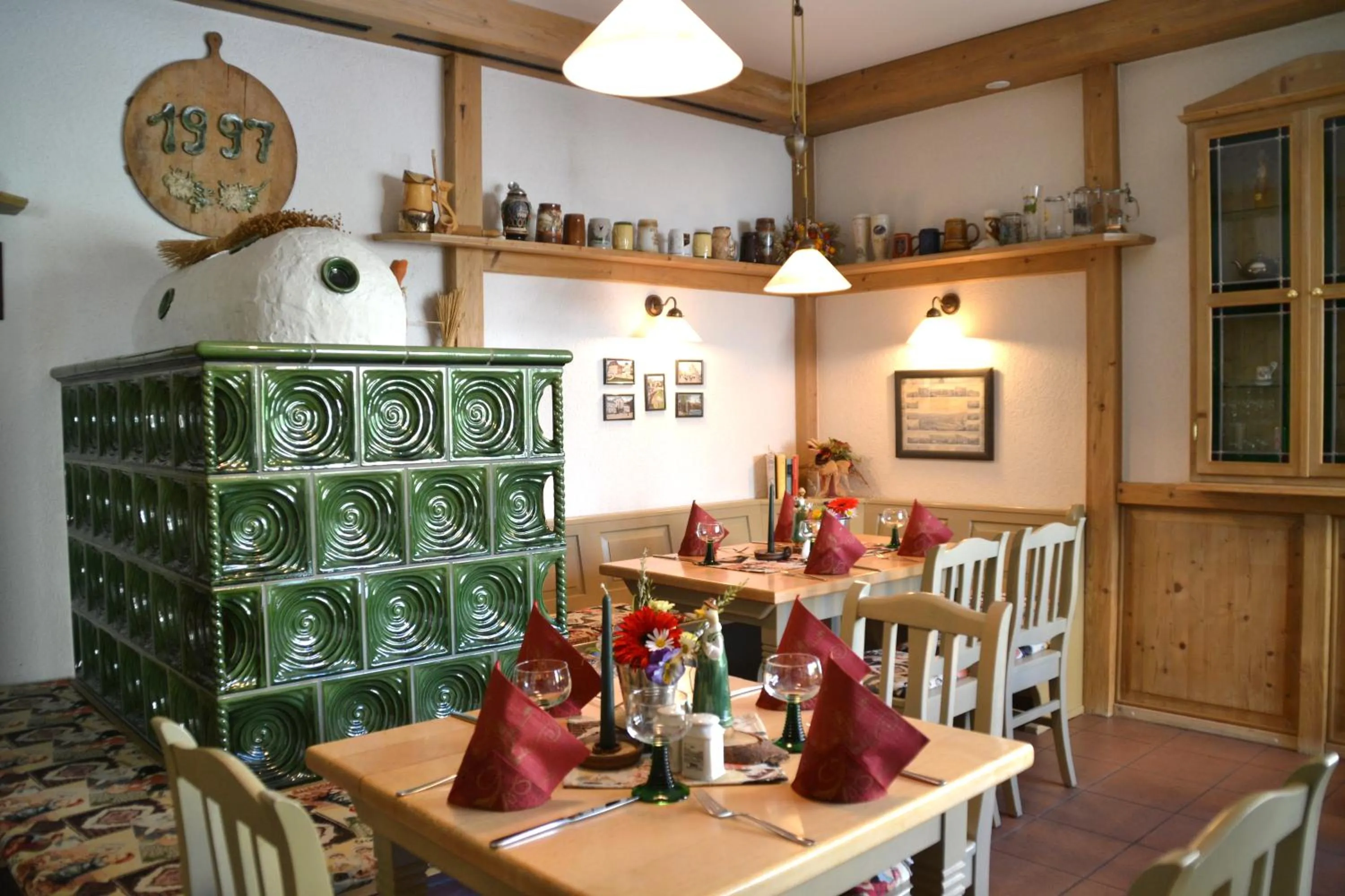 Restaurant/places to eat in Parkhotel Helene