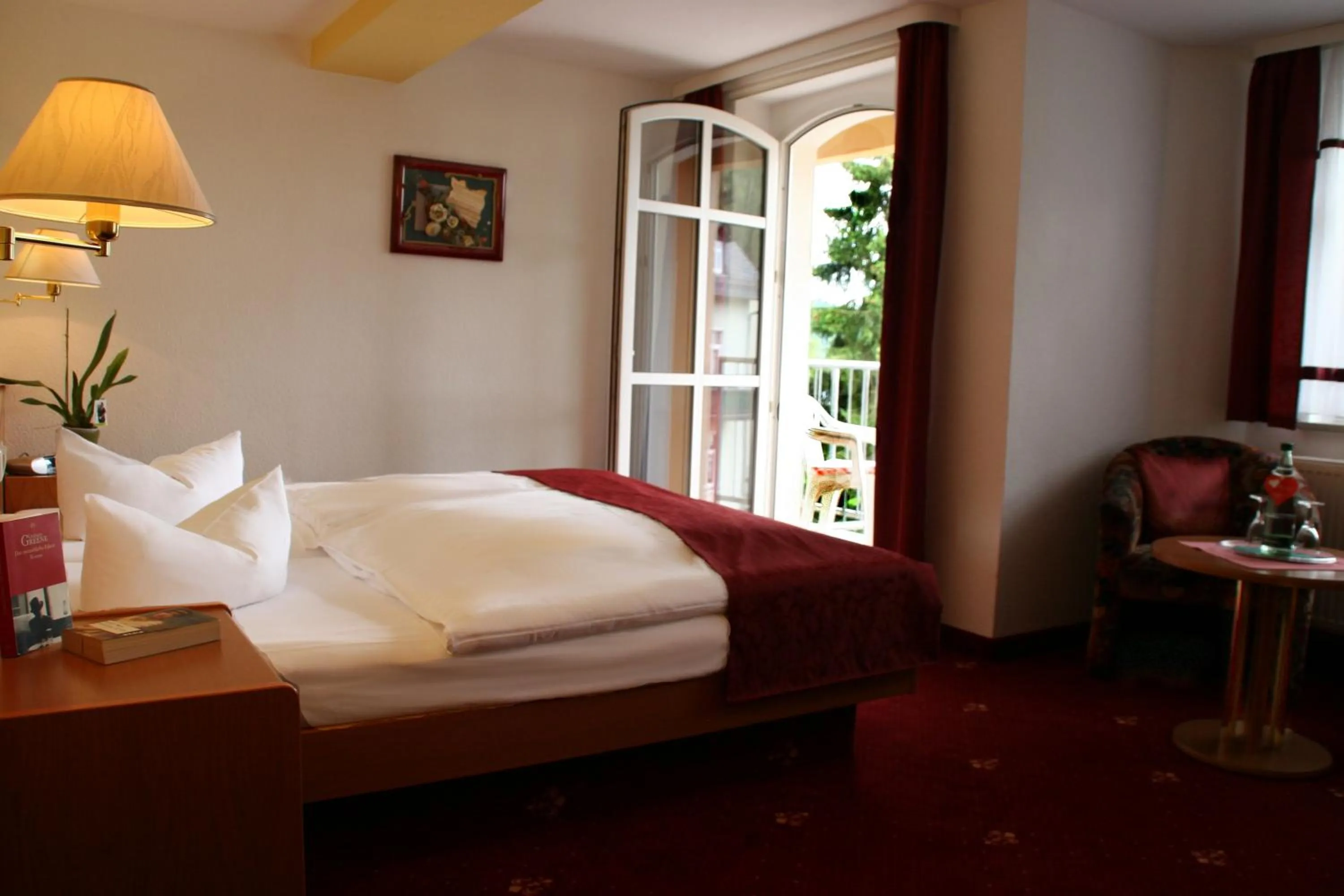 Photo of the whole room, Bed in Parkhotel Helene