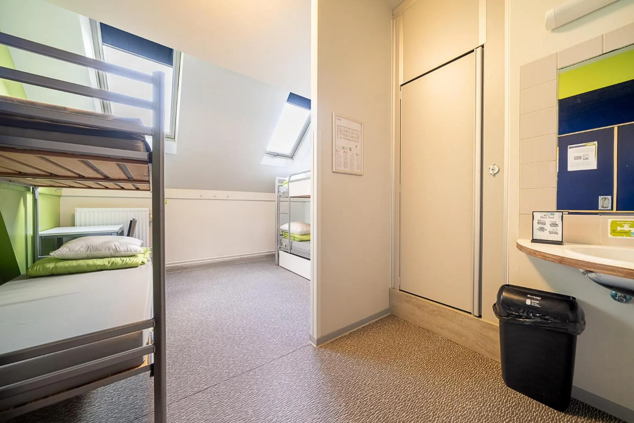 Bed in Auberge de Jeunesse de Tournai - Youth Hostel