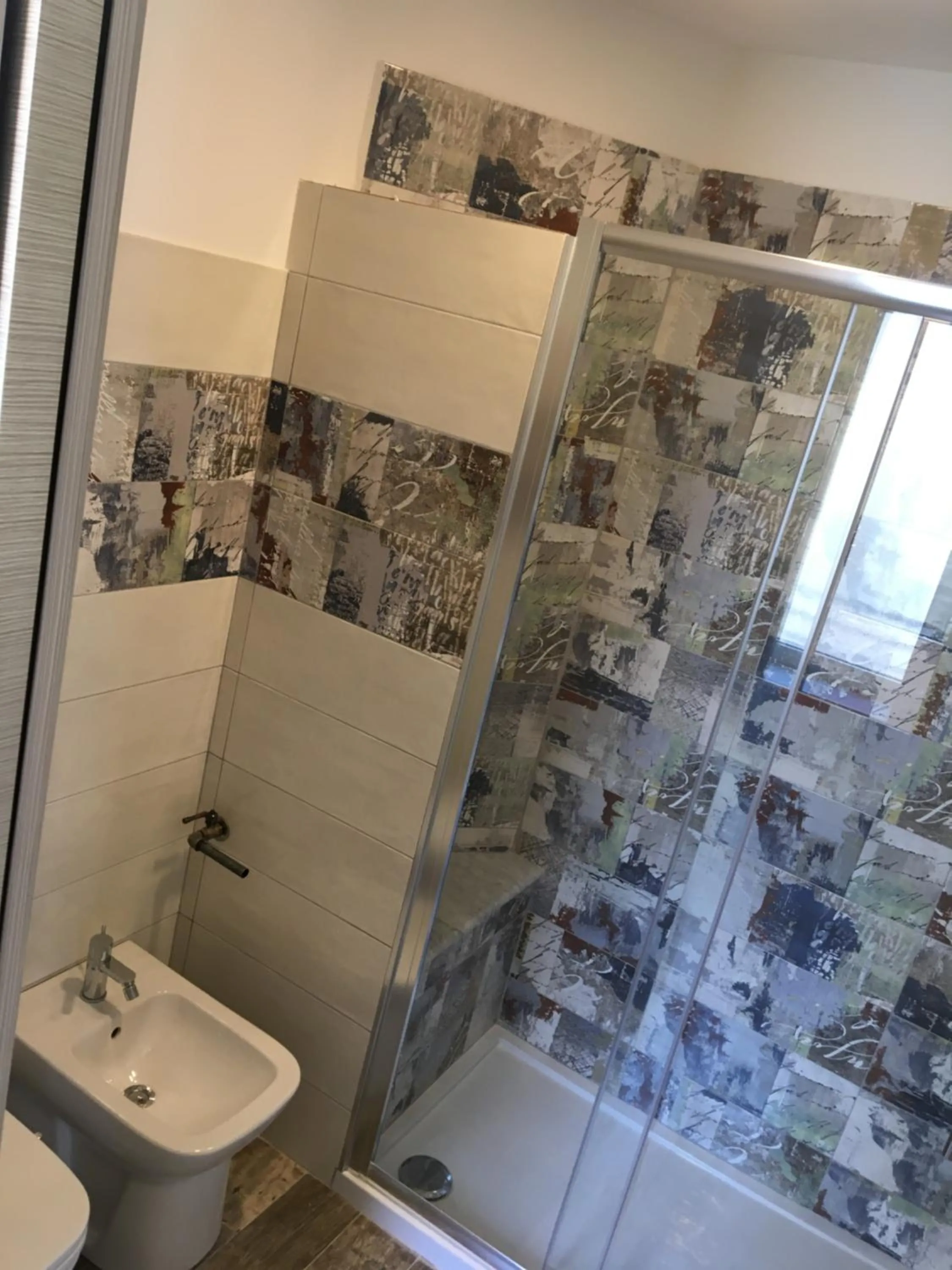 Shower in B&B IL BASTIONE