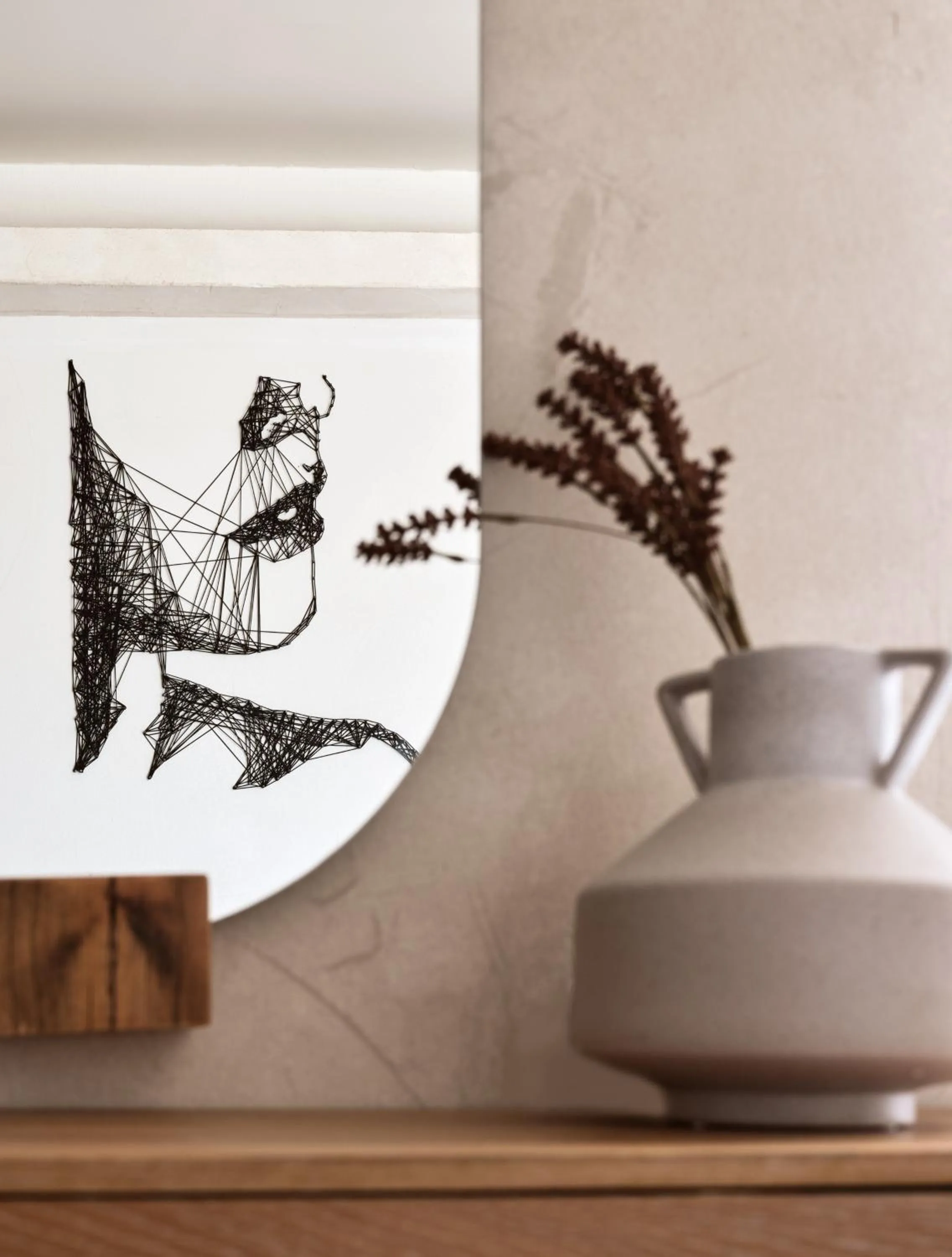 Decorative detail in GARDELLI RESORT