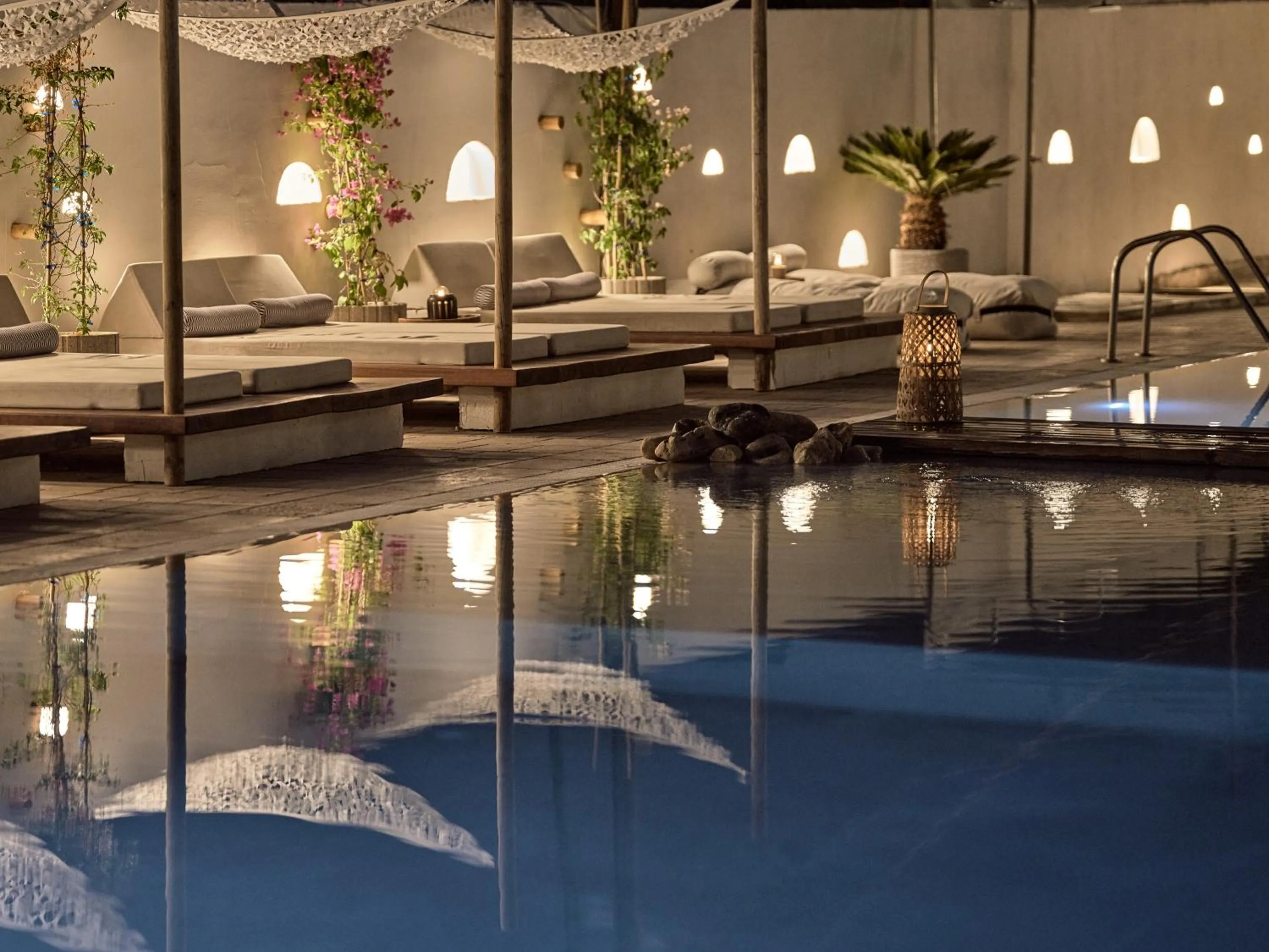 Swimming pool in GARDELLI RESORT