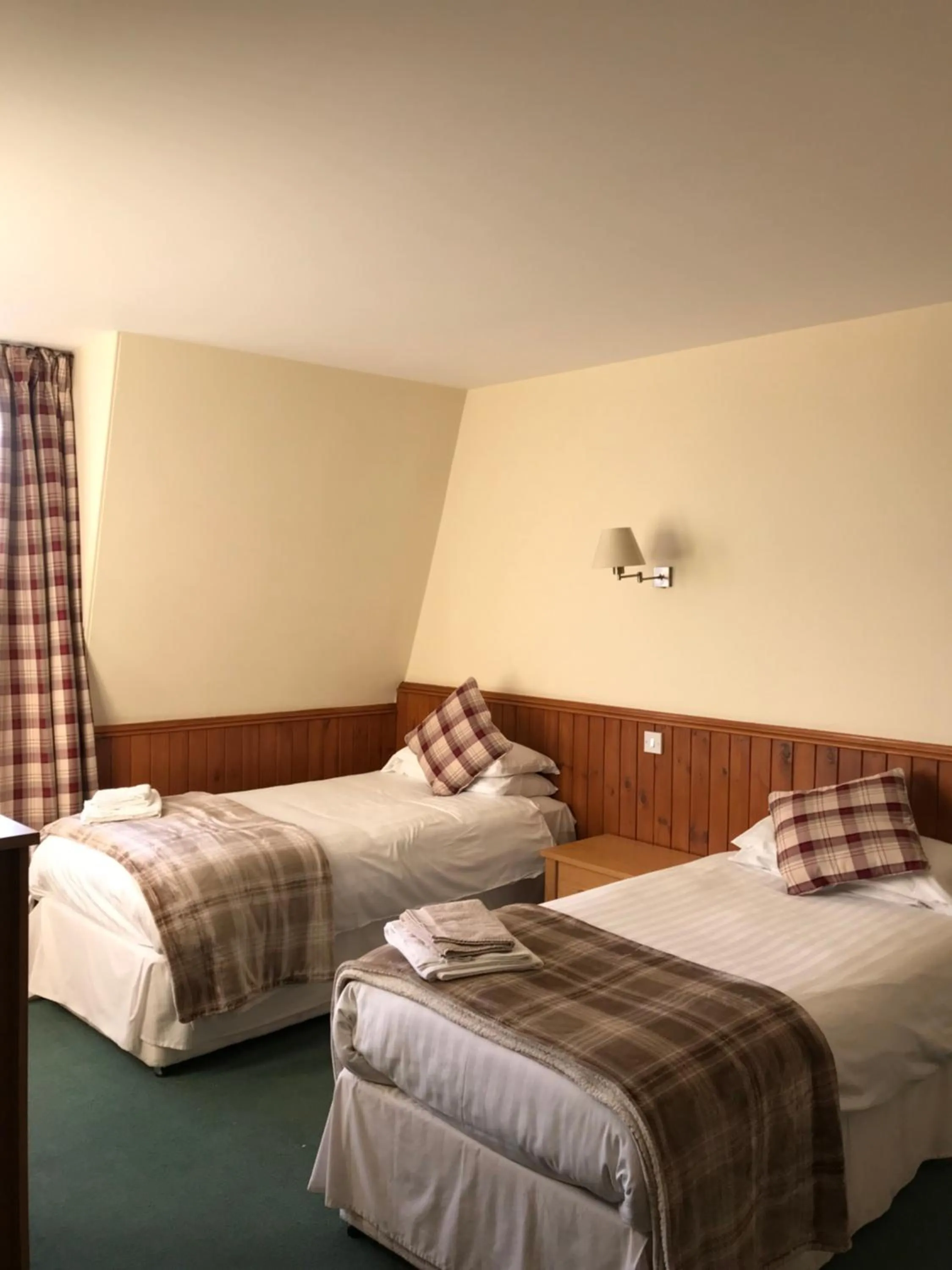 Bed in The Banks Of Ury