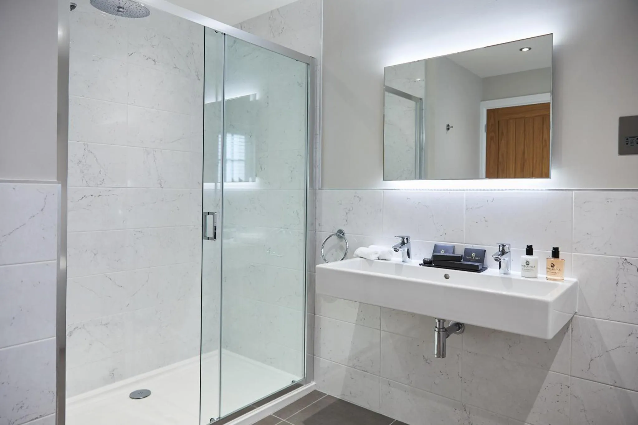 Bathroom in The Lime Tree Inn