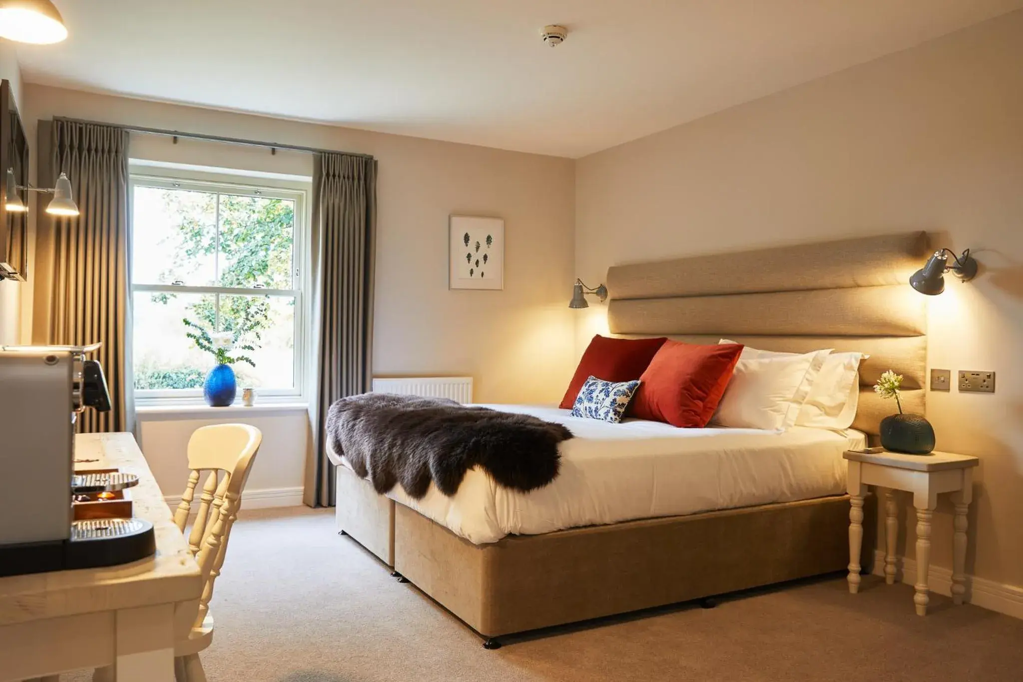 Deluxe Double or Twin Room in The Lime Tree Inn Deluxe Double or Twin Room in The Lime Tree Inn