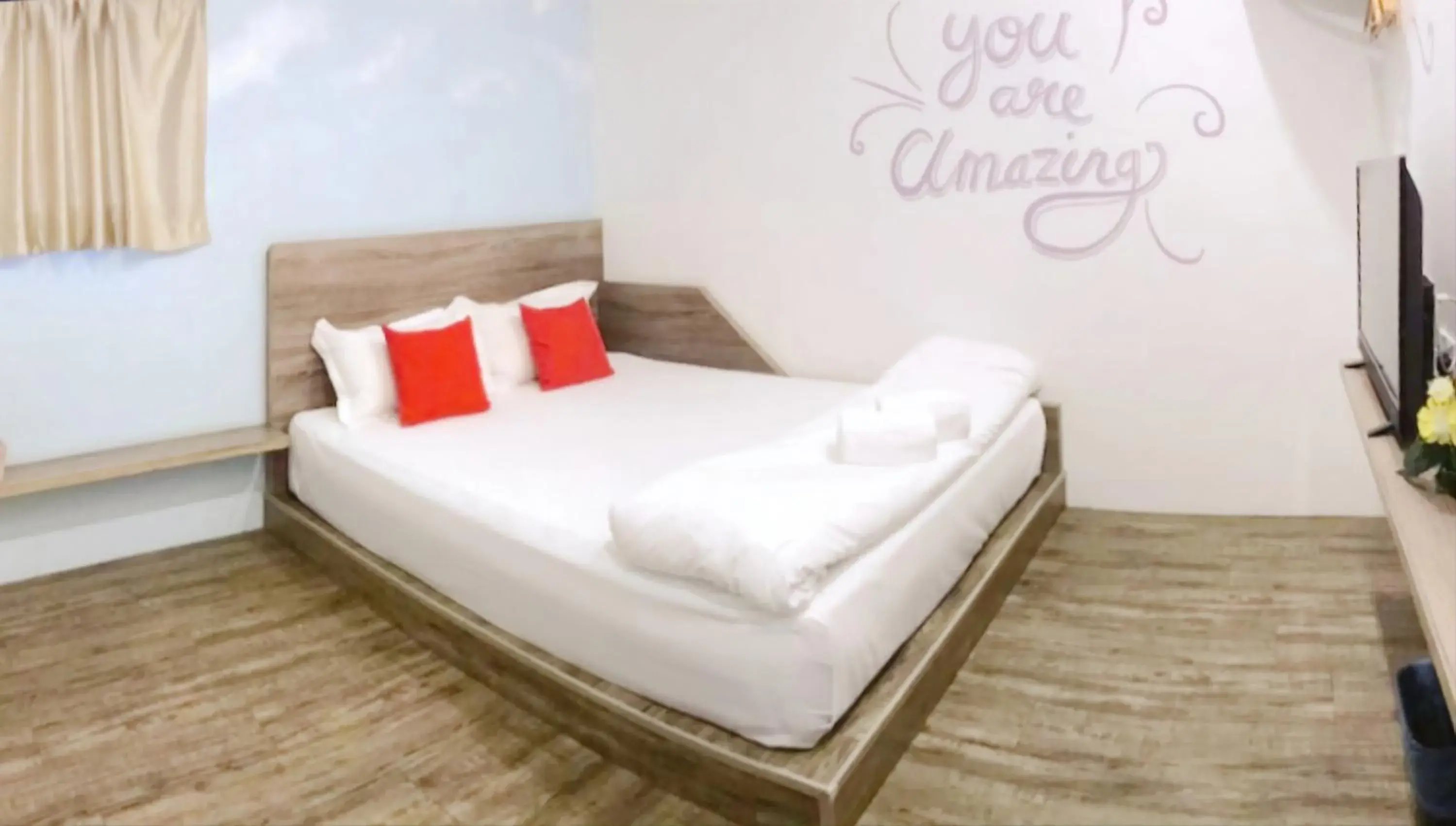 Bed in Winggarden Murals House by JE Boutique Guesthouse Bed in Winggarden Murals House by JE Boutique Guesthouse