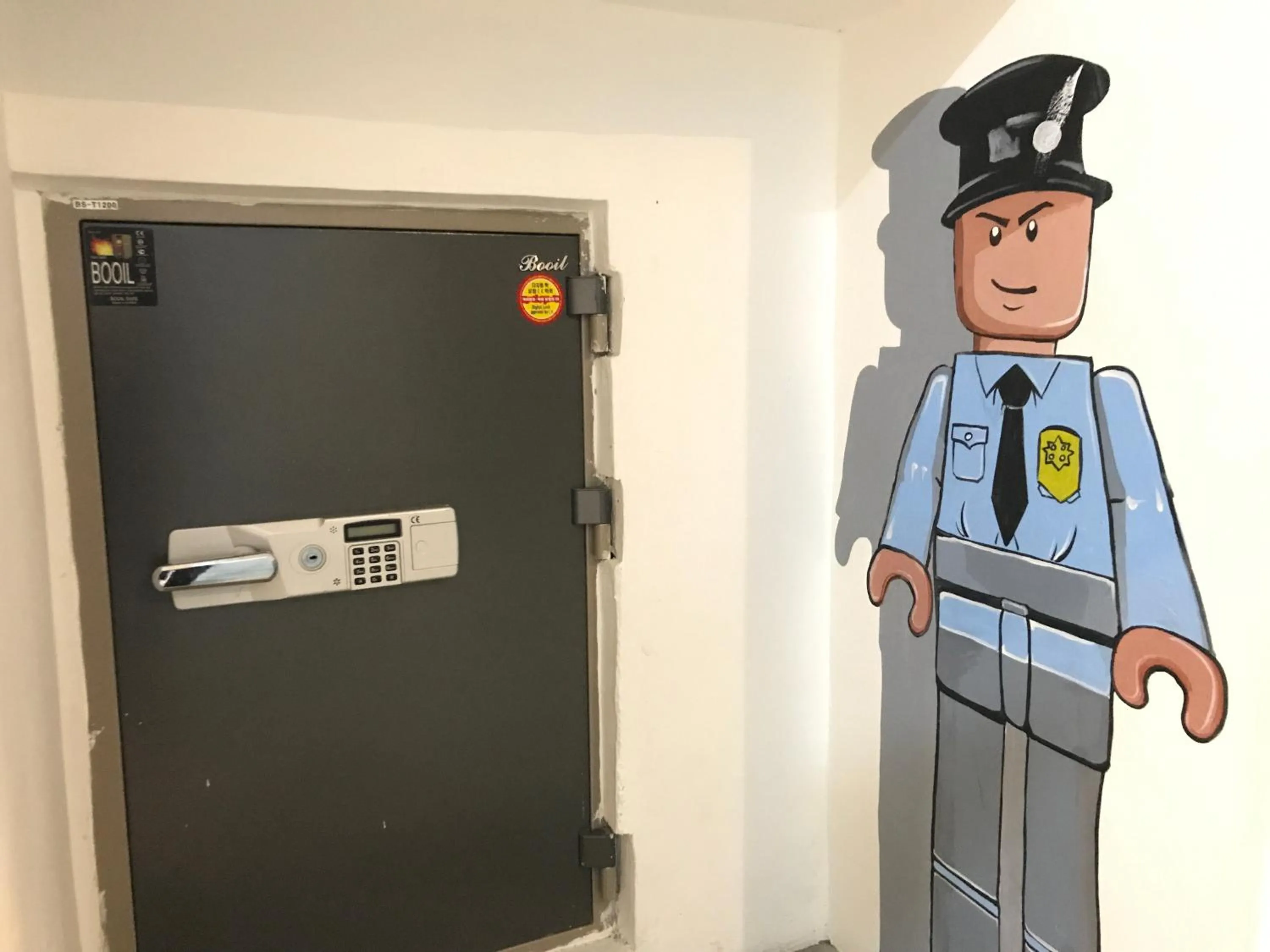 Decorative detail in Winggarden Murals House by JE Boutique Guesthouse