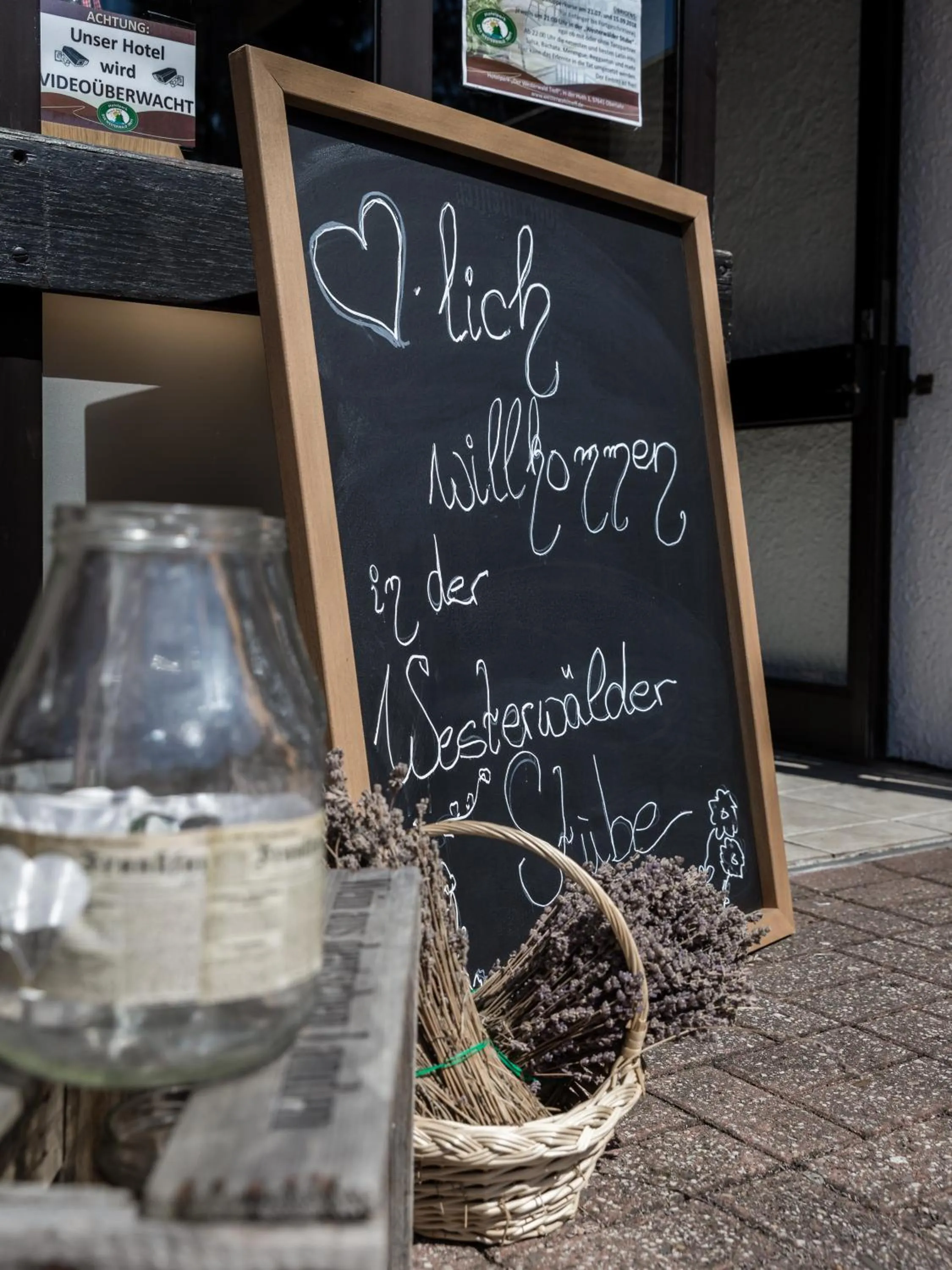 Text overlay in Hotelpark der Westerwald Treff