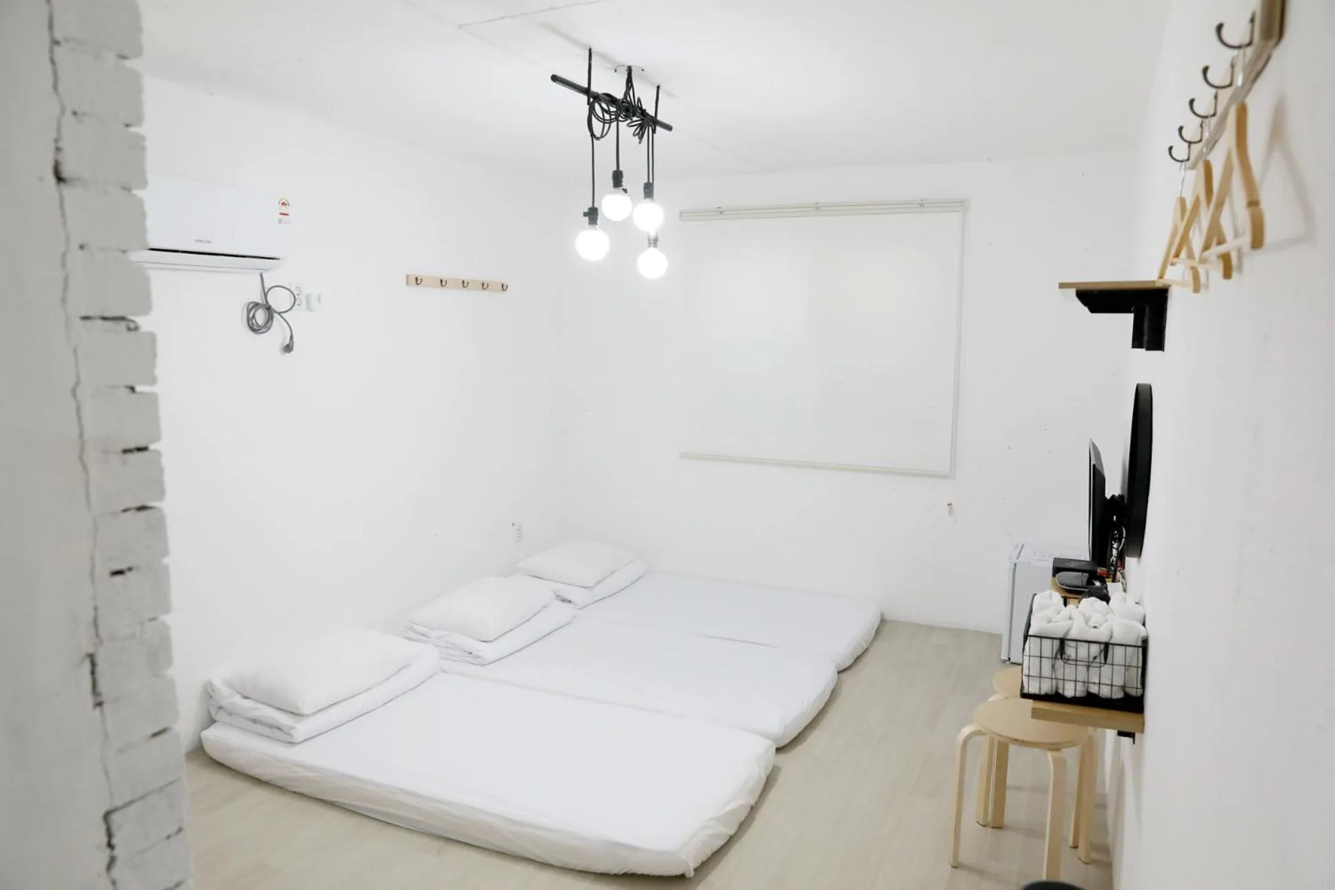 Bed in Minihotel Poongdaengi