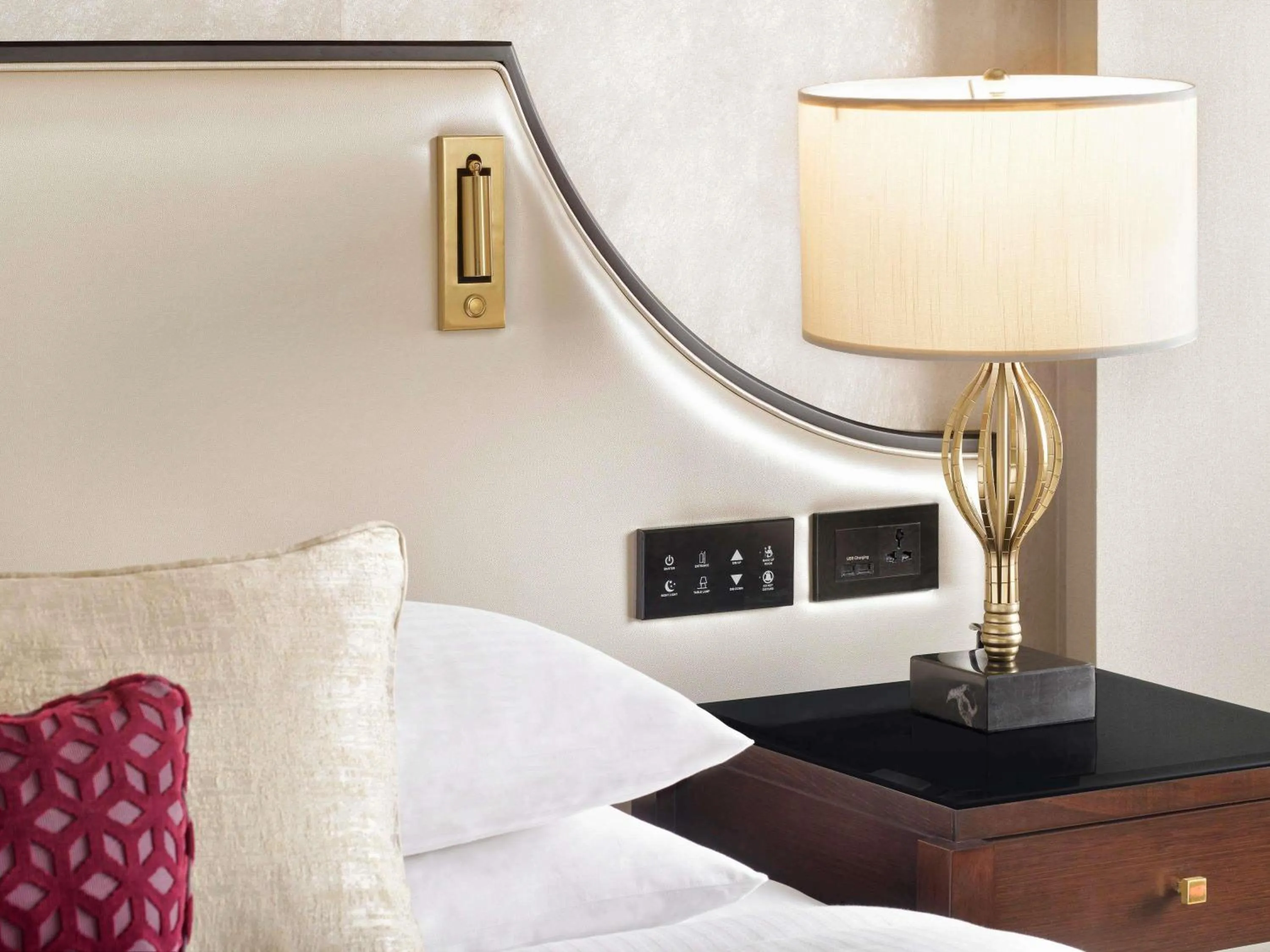 Other, Bed in Mövenpick Hotel Bahrain