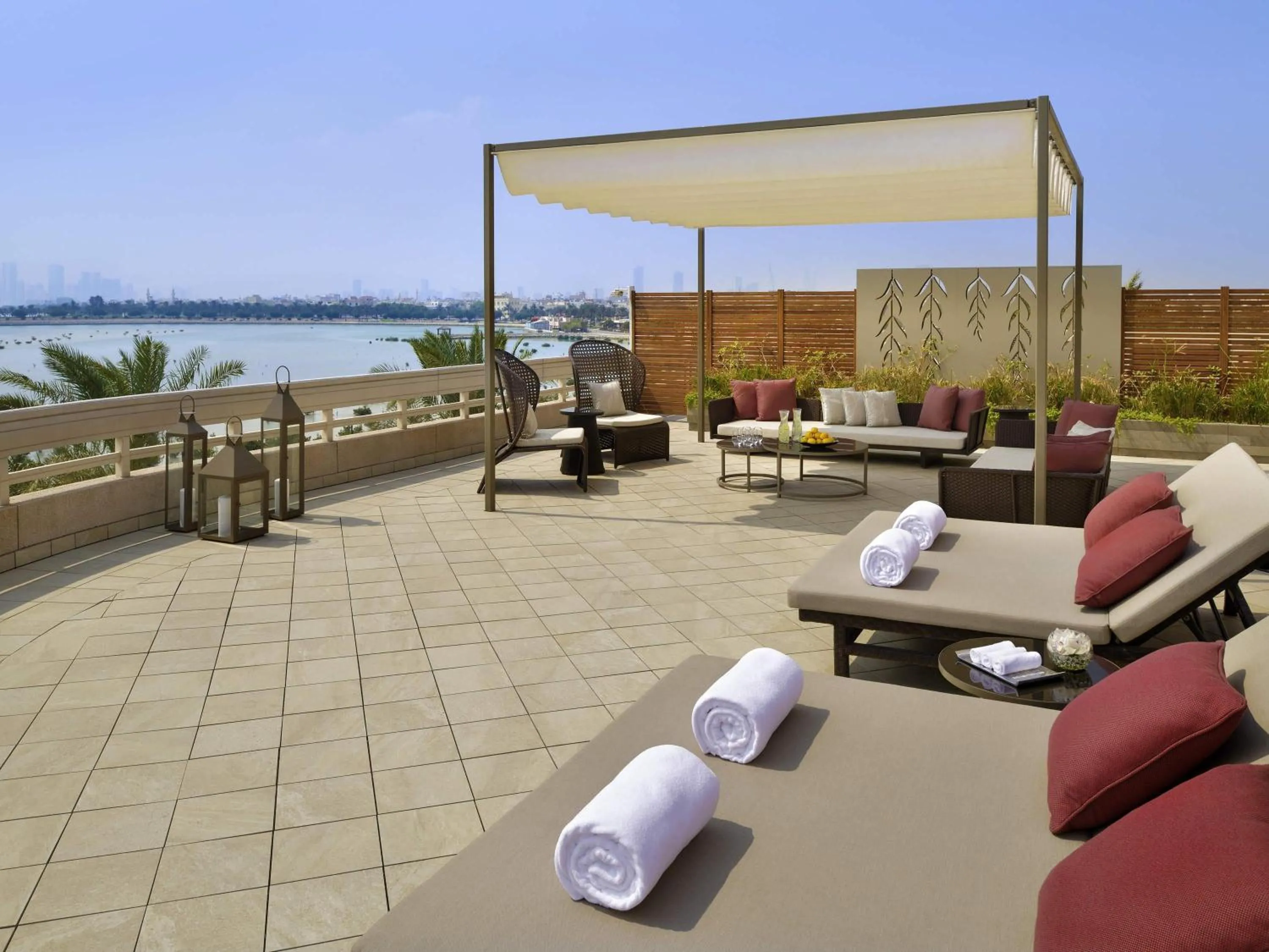 Bedroom in Mövenpick Hotel Bahrain