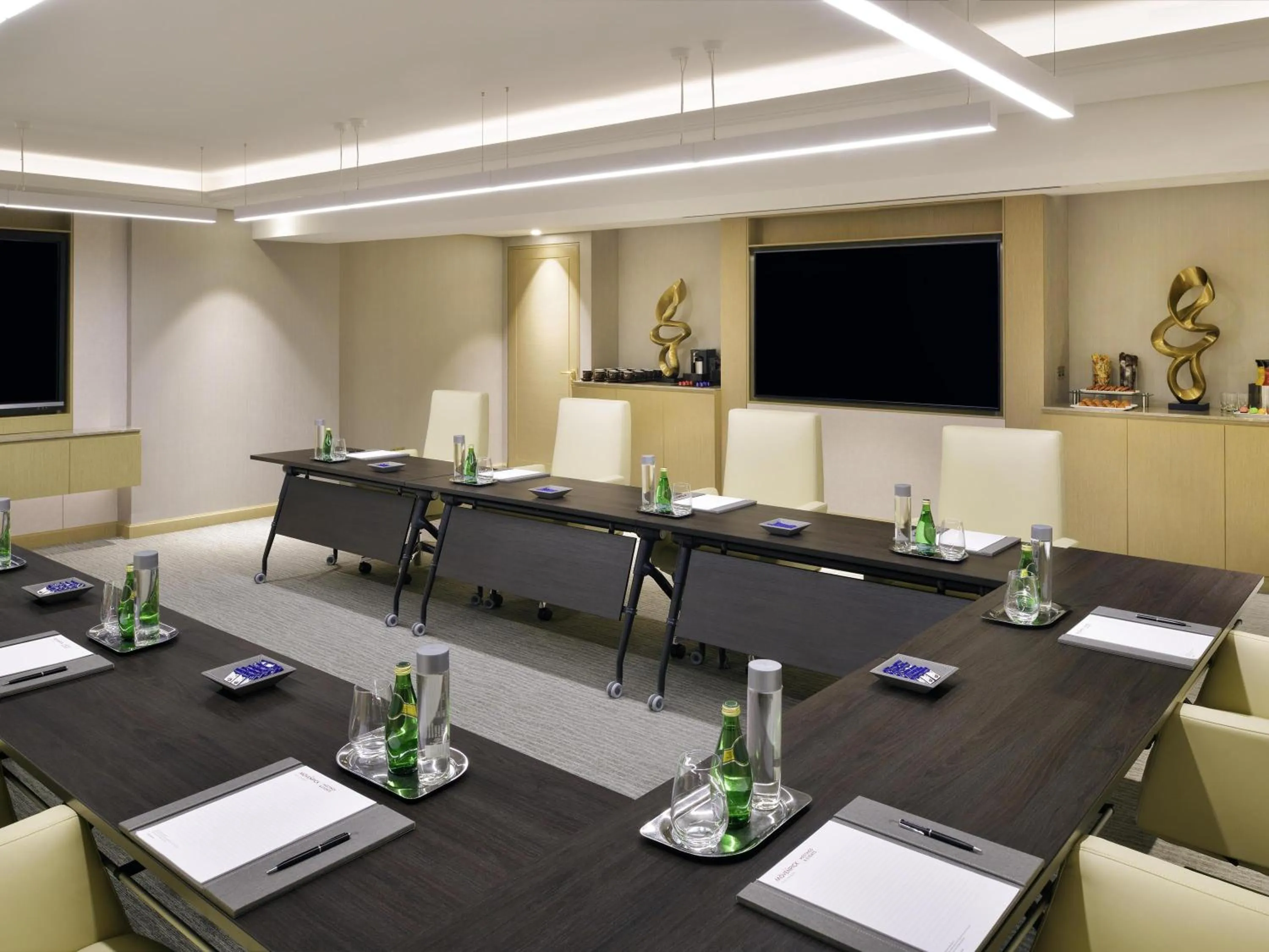 Meeting/conference room in Mövenpick Hotel Bahrain