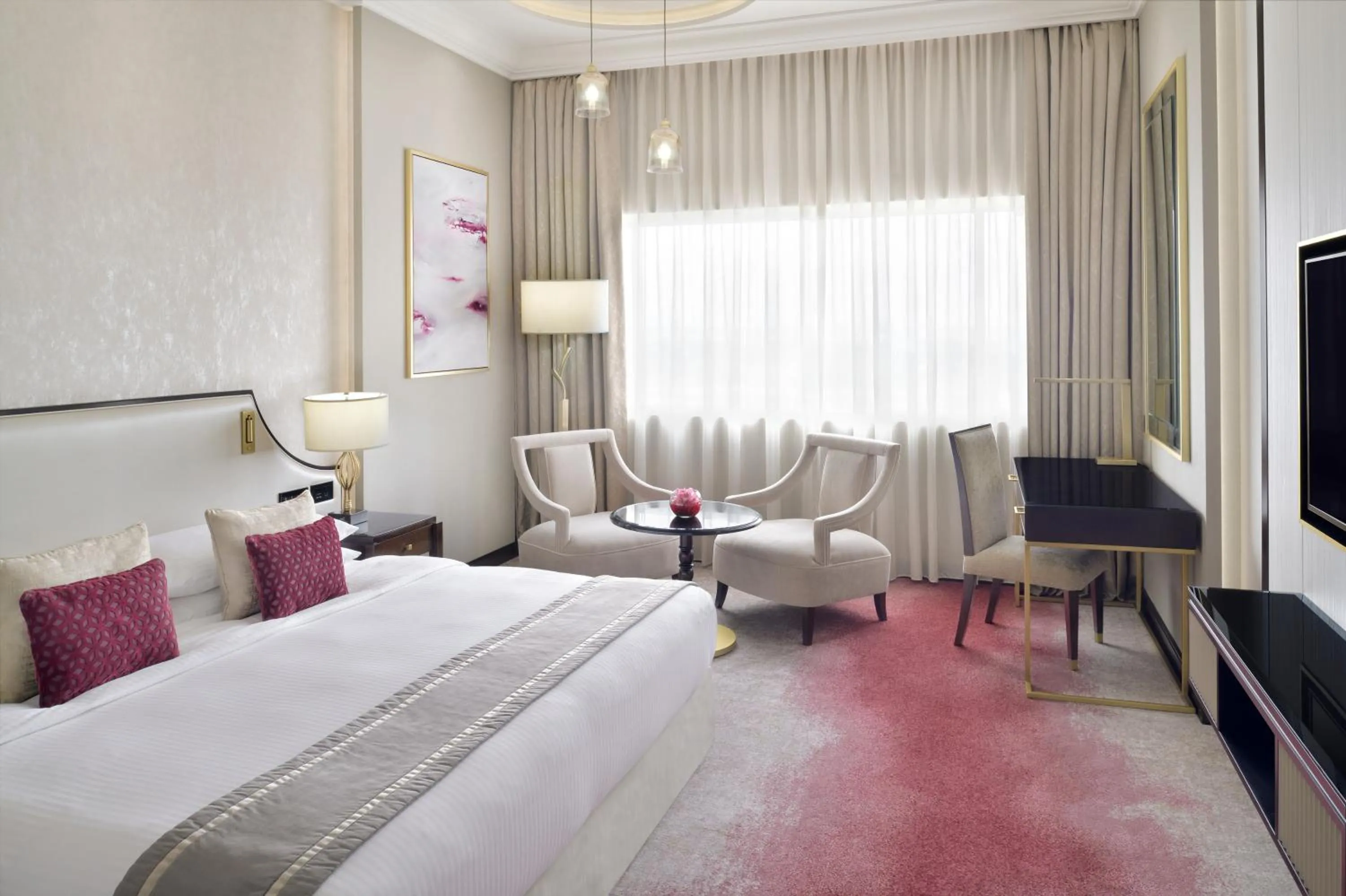 Bedroom, Bed in Mövenpick Hotel Bahrain