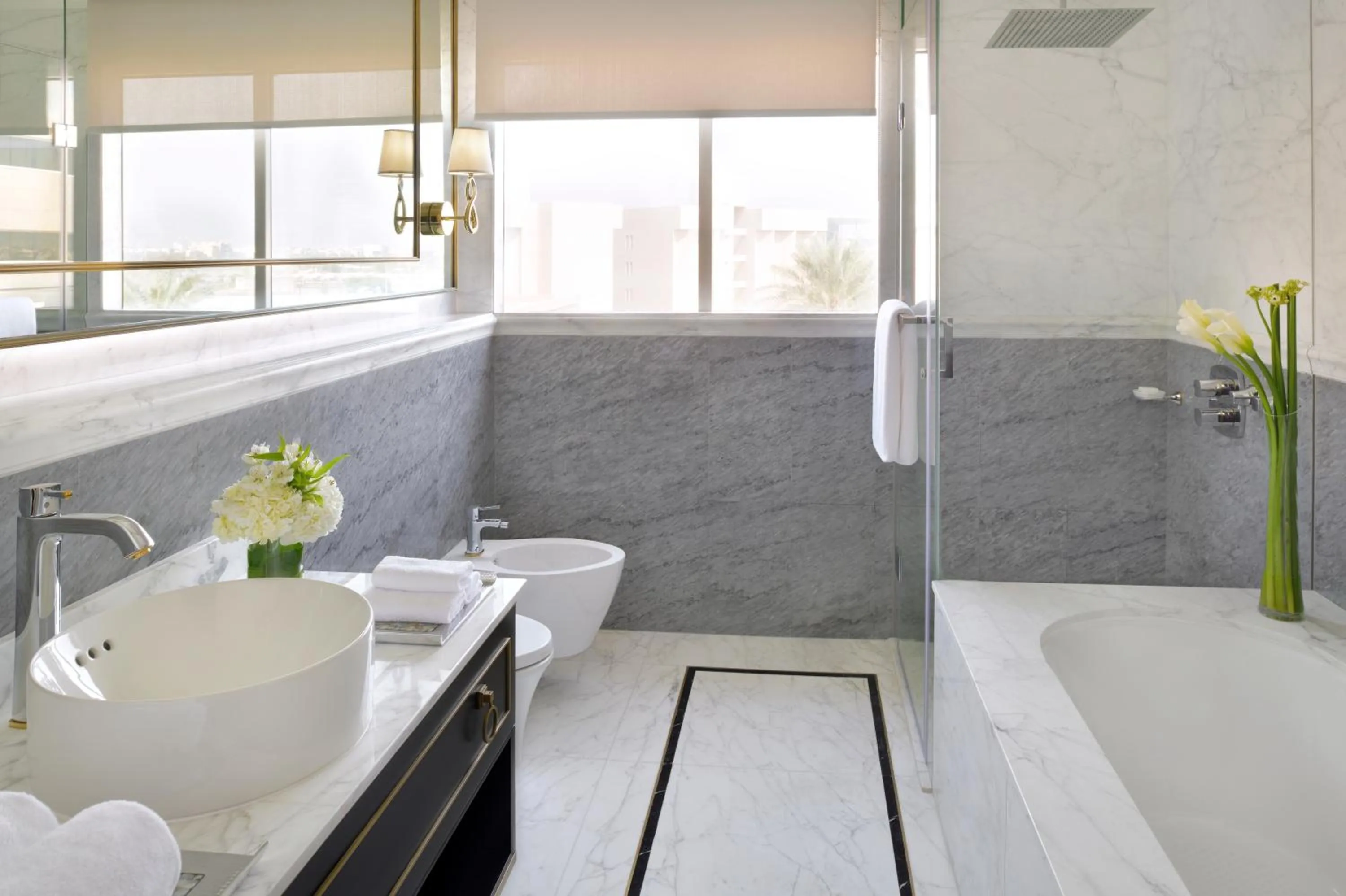 Bathroom, Bed in Mövenpick Hotel Bahrain