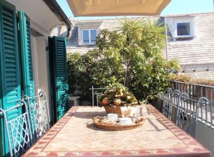 Balcony/Terrace in Attico Palazzo Giustiniani