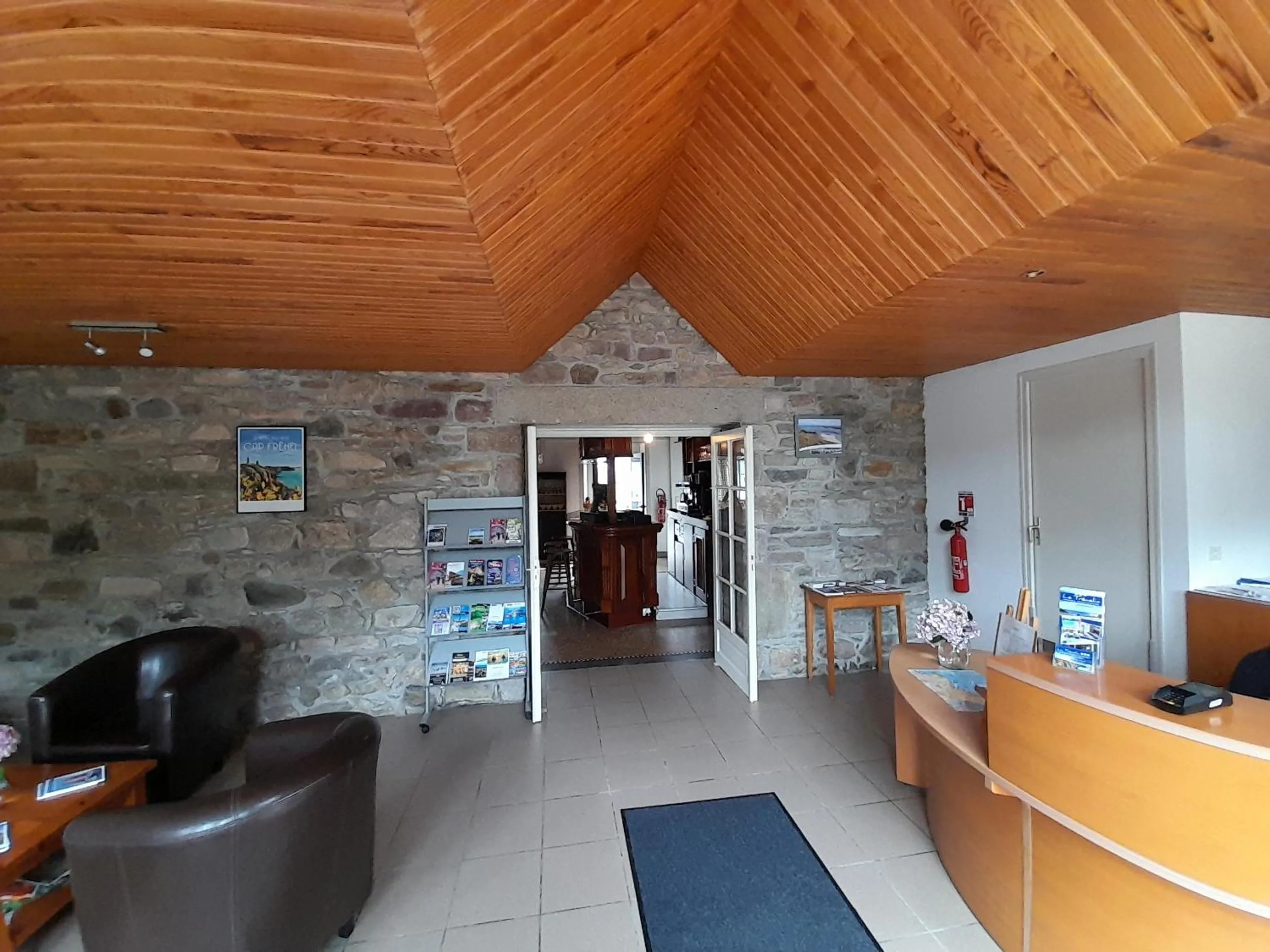 Lobby or reception in Hôtel Le Trécelin