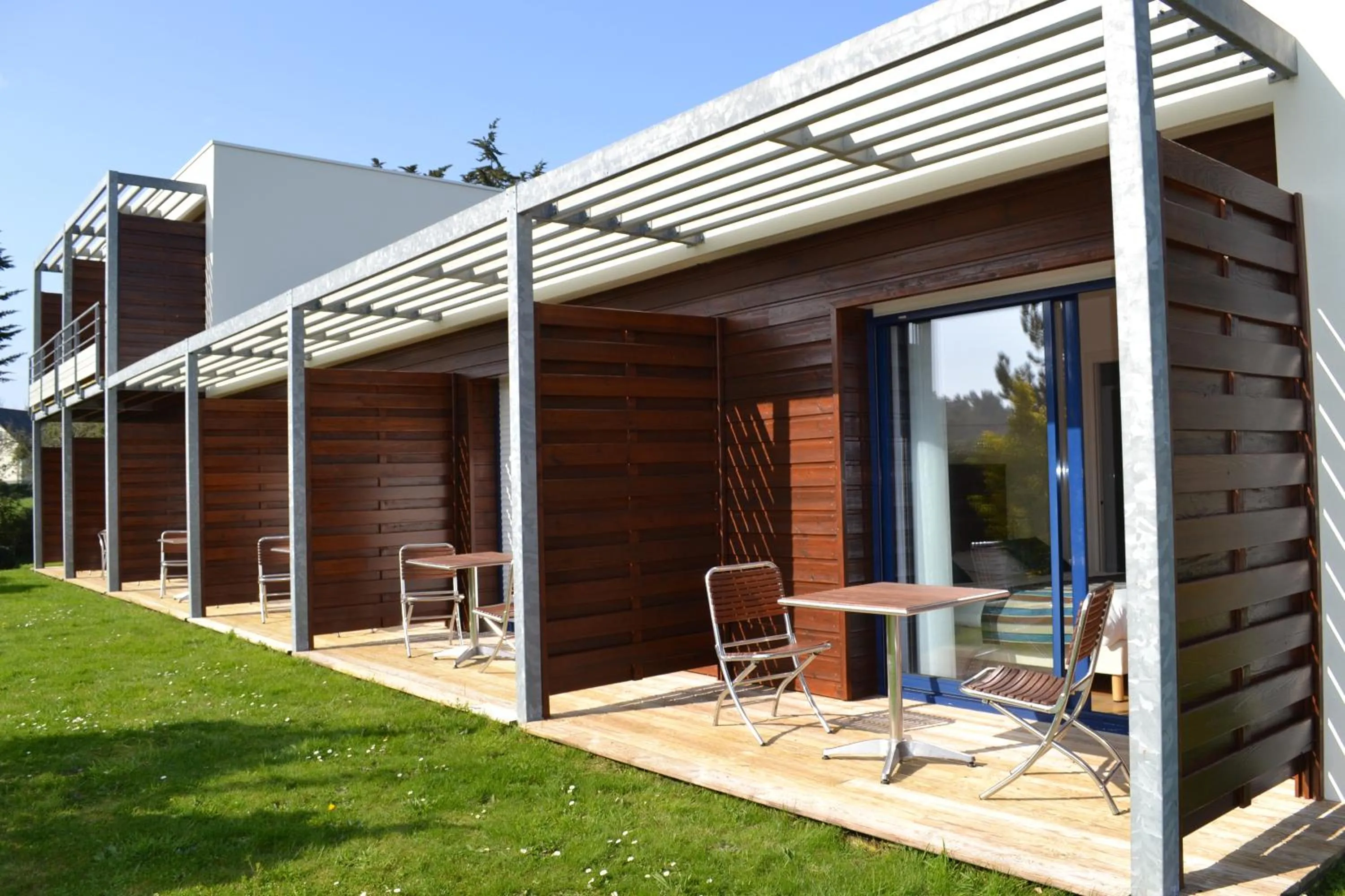 Patio in Hôtel Le Trécelin