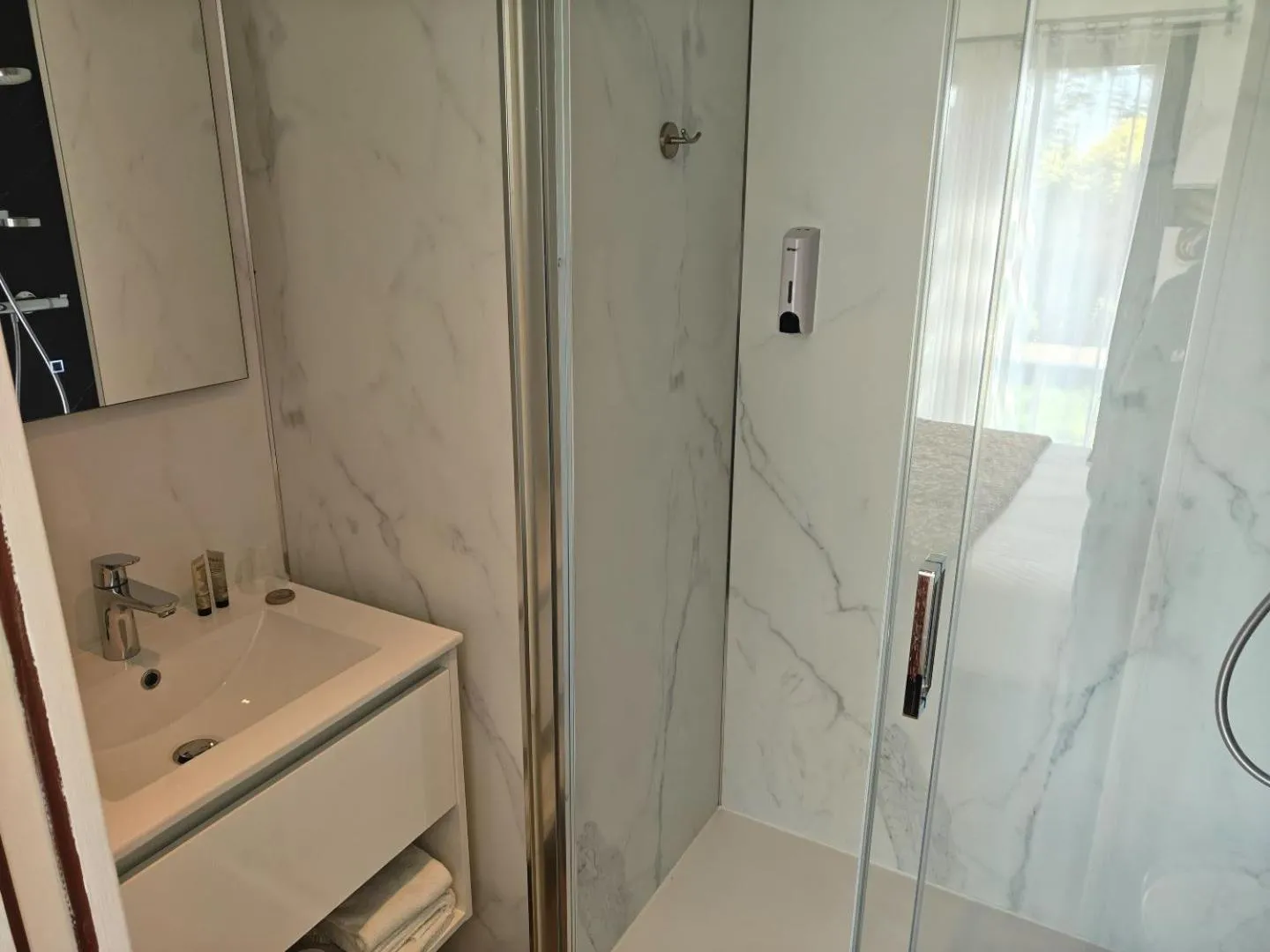 Bathroom in Hôtel Le Trécelin