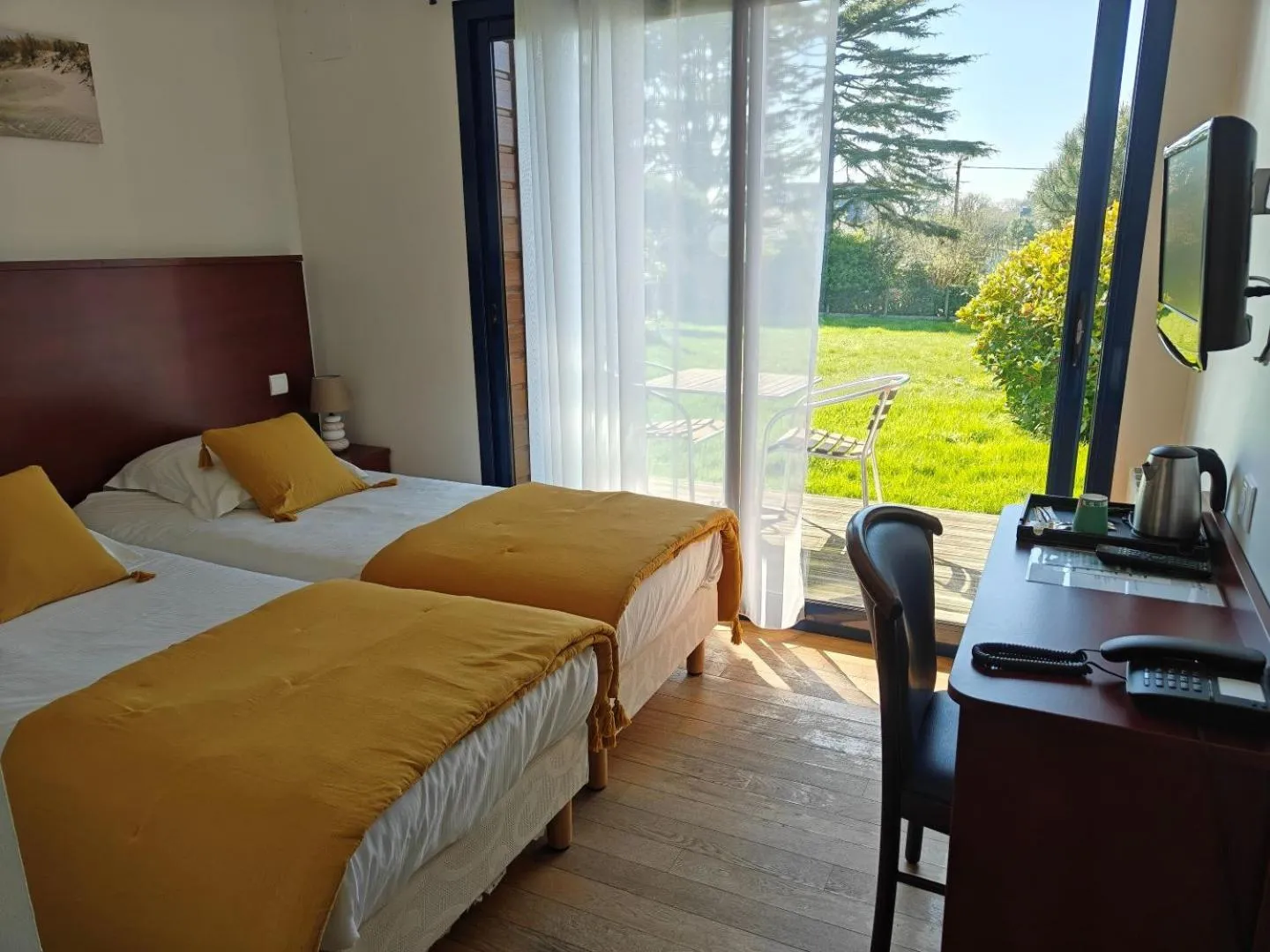 Bedroom, Bed in Hôtel Le Trécelin