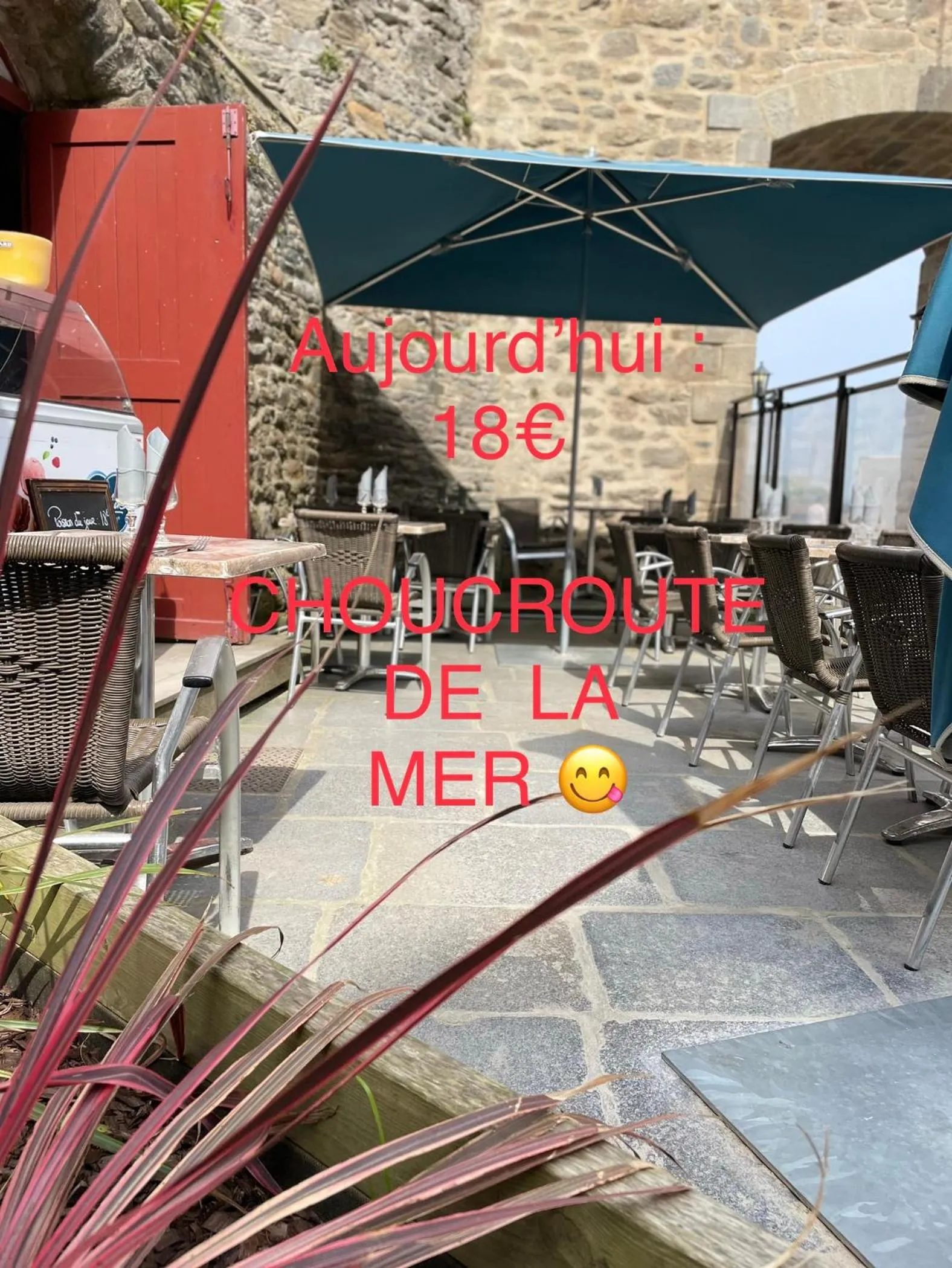 Restaurant/places to eat in Les Chiens du Guet
