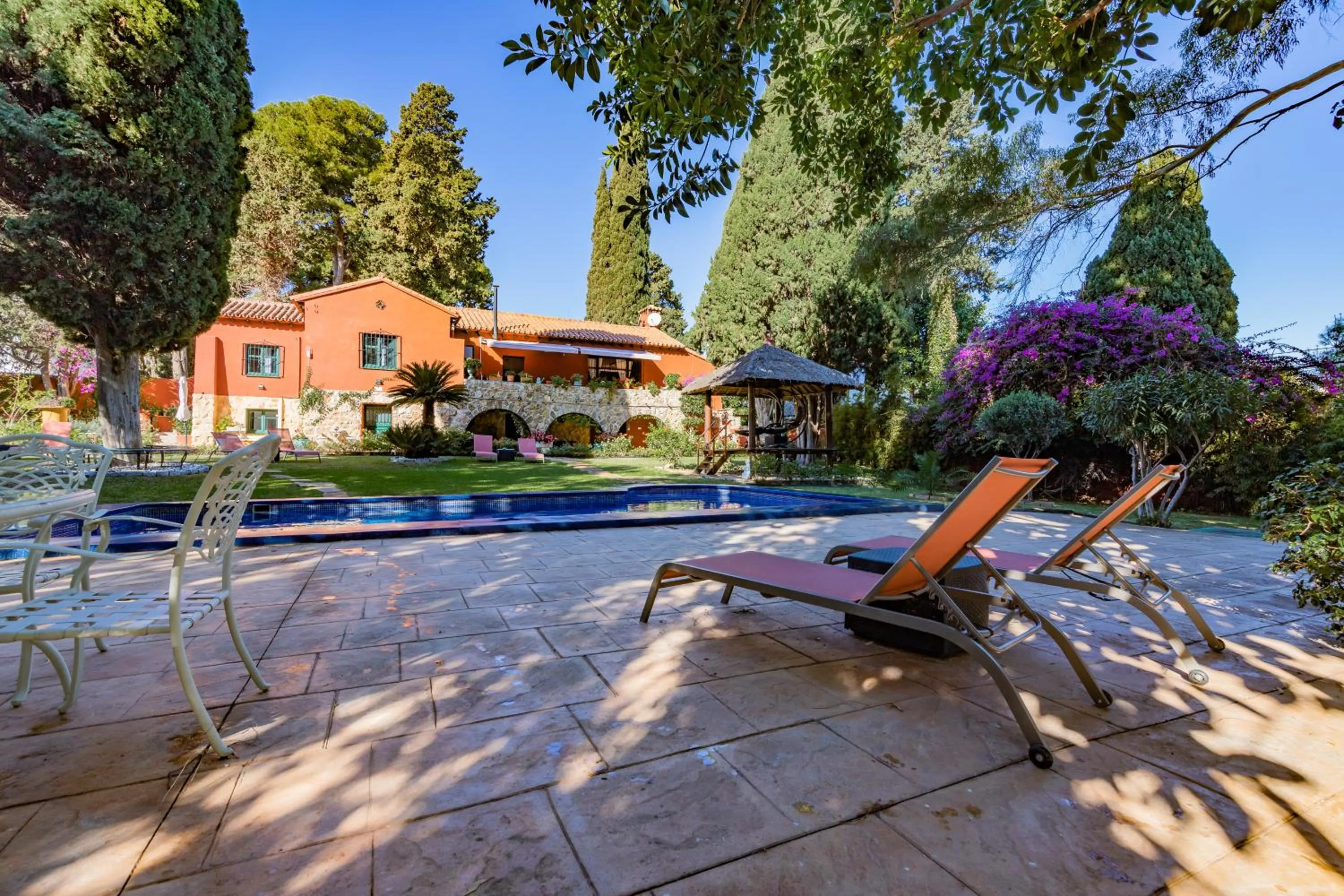 Property building in Casa Paraíso Boutique B&B