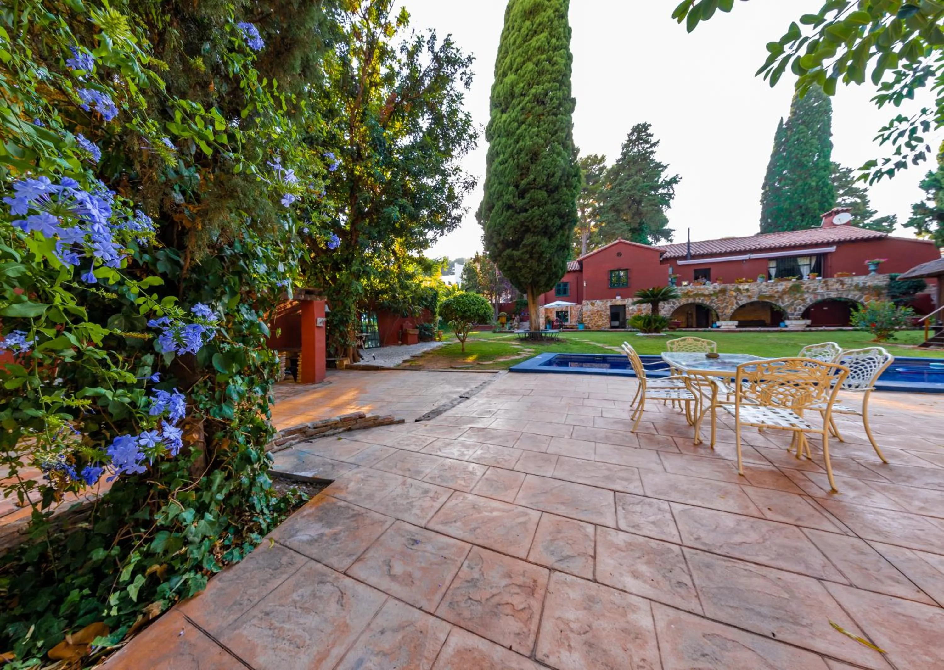 Property building in Casa Paraíso Boutique B&B