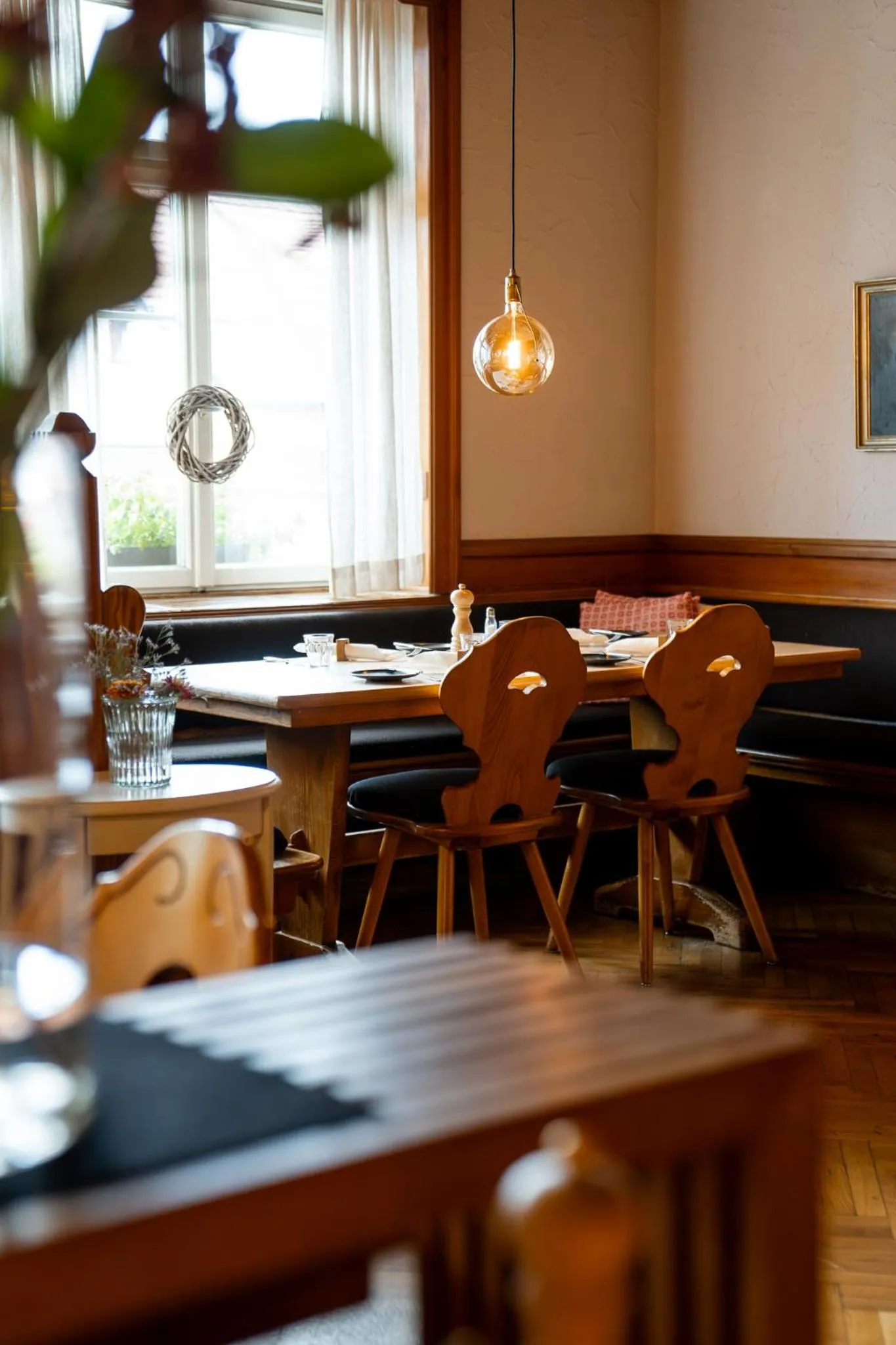 Restaurant/places to eat in Der Hirschen